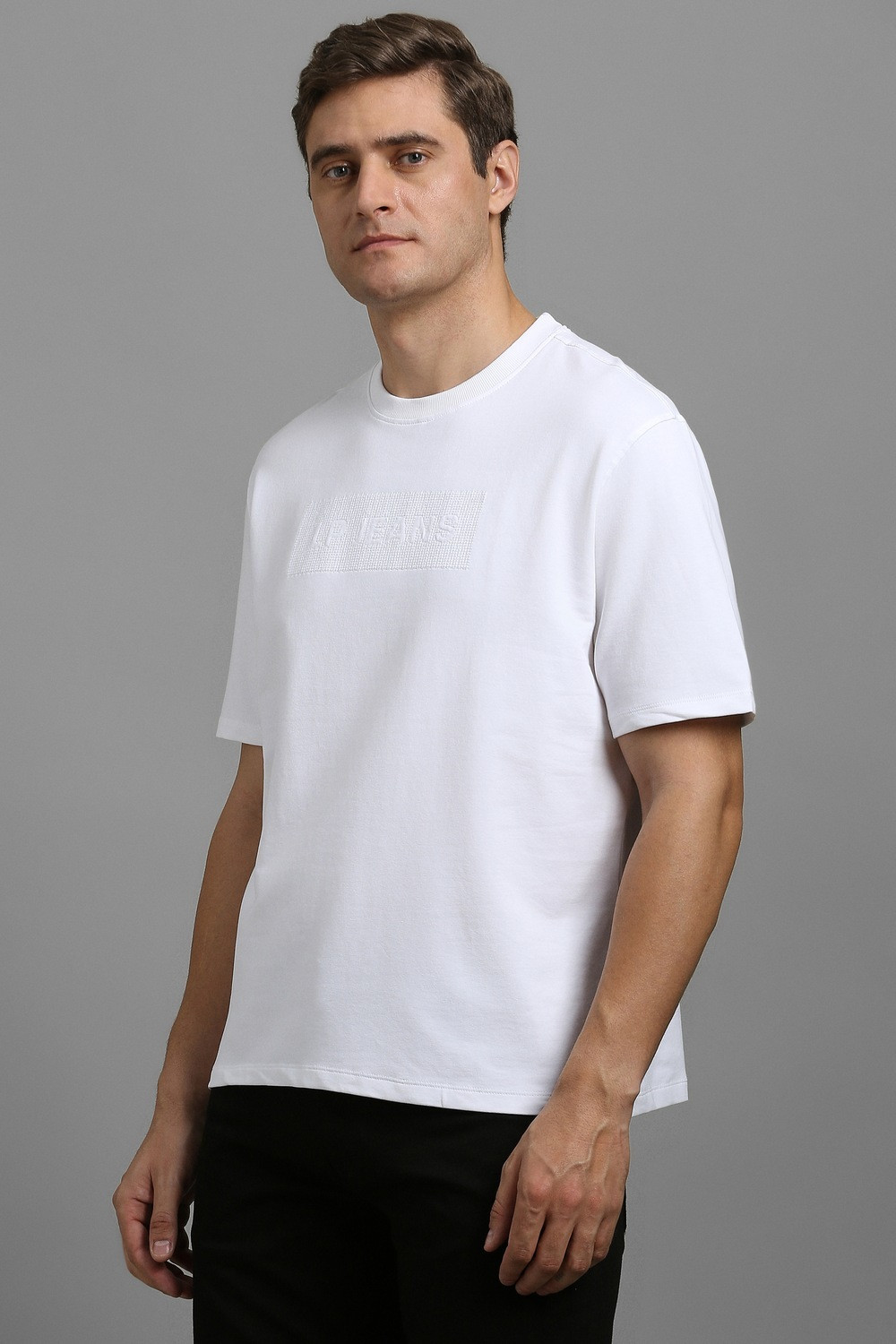Image of LOUIS PHILIPPE Solid Men Crew Neck White T-Shirt