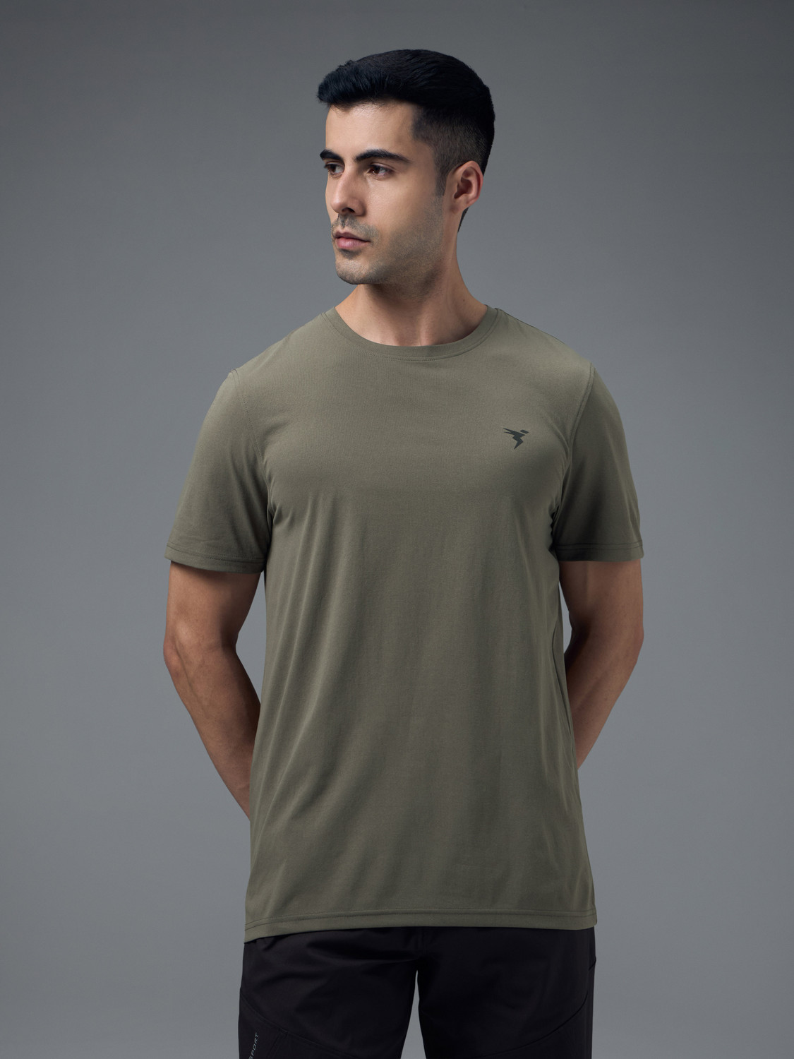 Image of TECHNOSPORT Solid Men Crew Neck Green T-Shirt