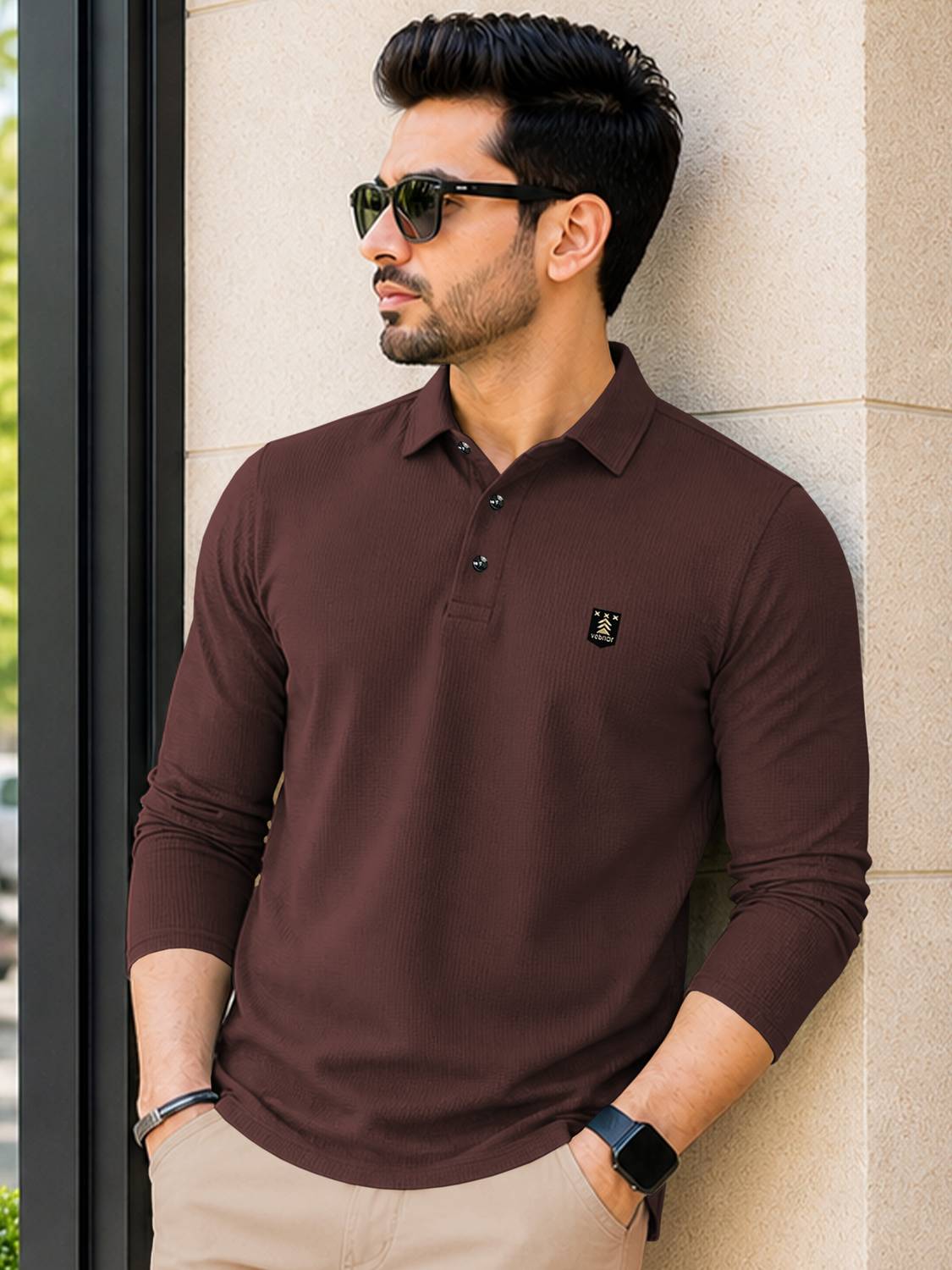 VeBNoR Men Brown Polo Neck T-Shirt - Image 1