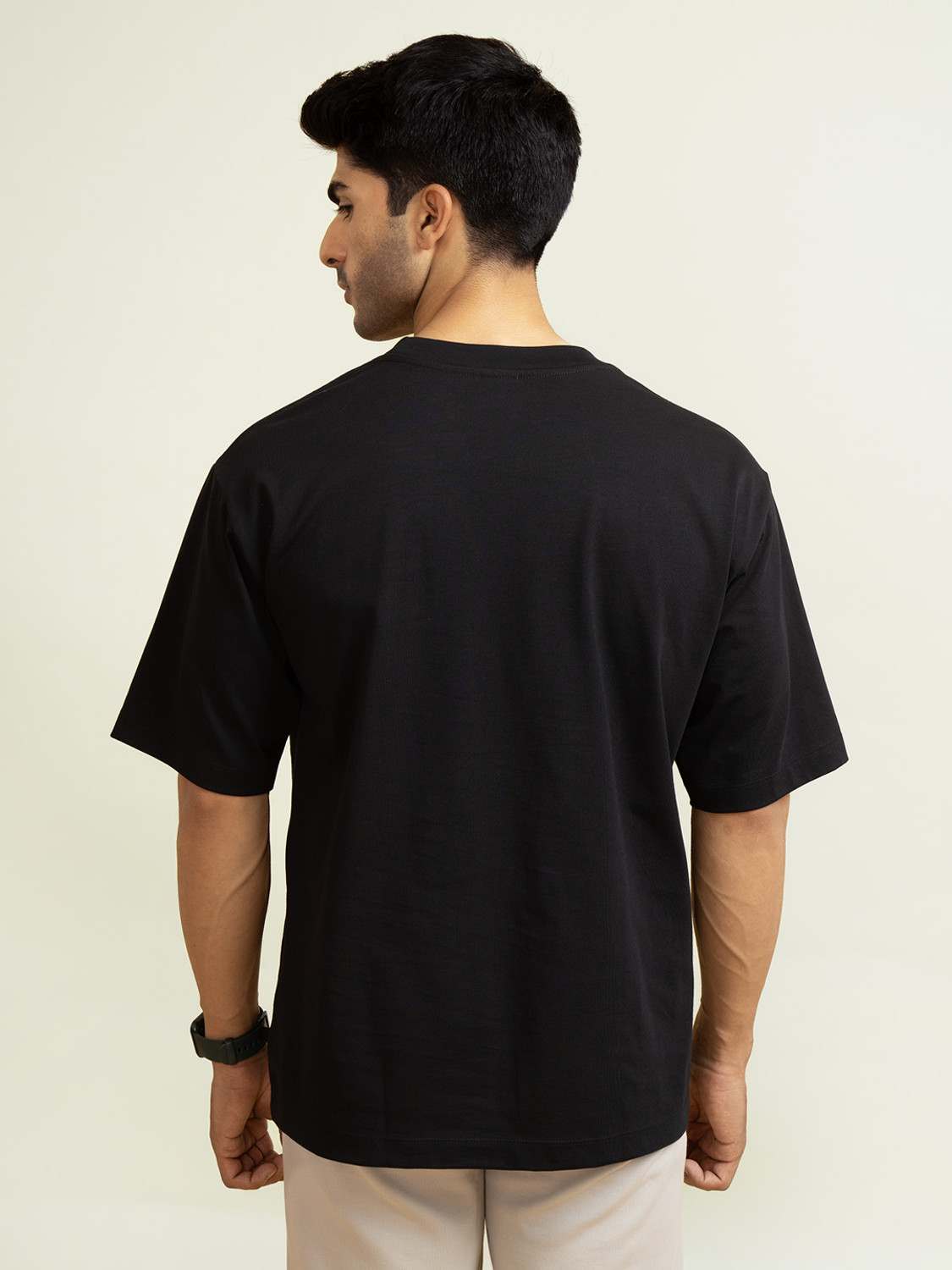 Image of Damensch Solid Men Round Neck Black T-Shirt