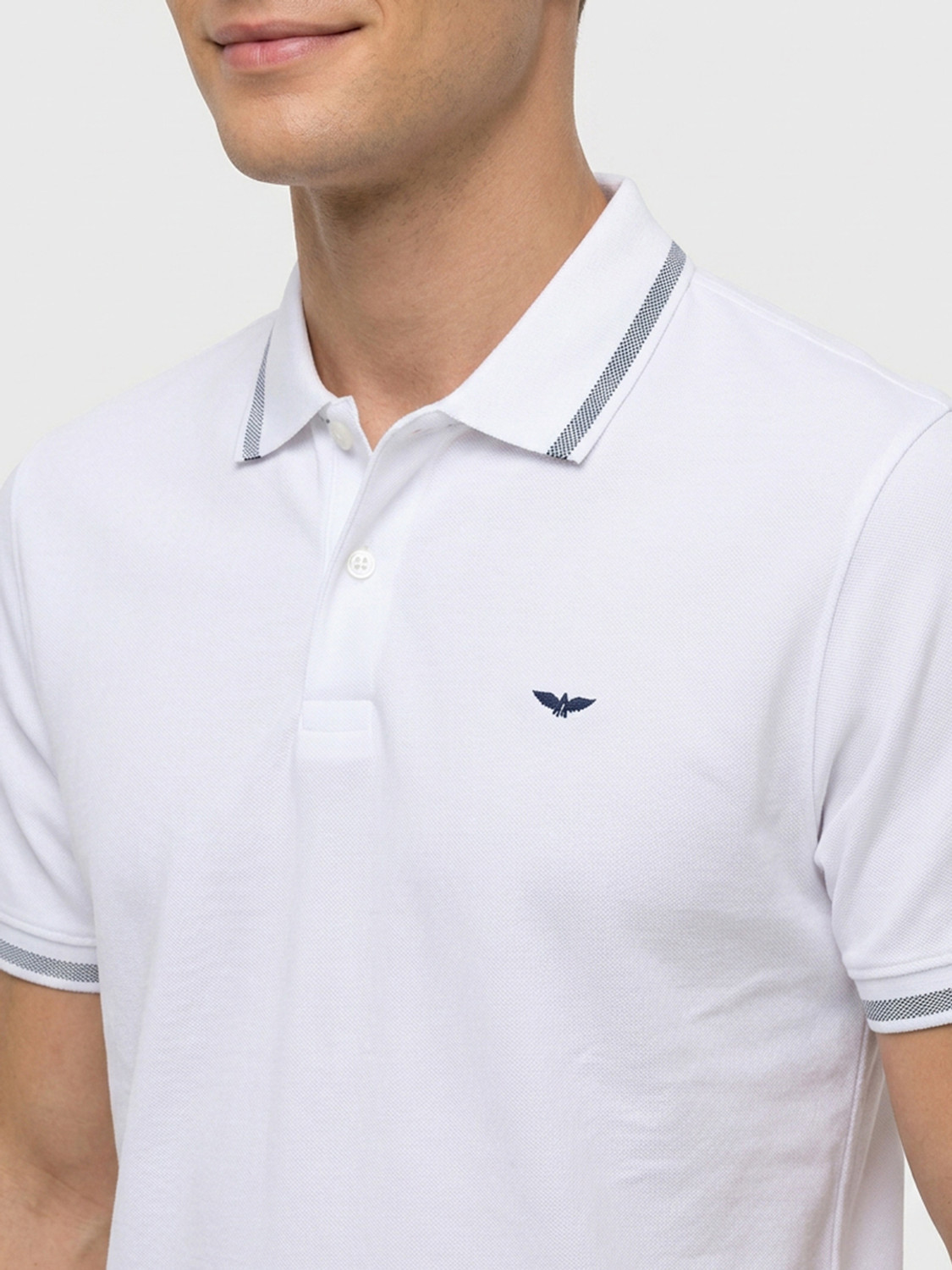 Image of PARK AVENUE Solid Men Polo Neck White T-Shirt
