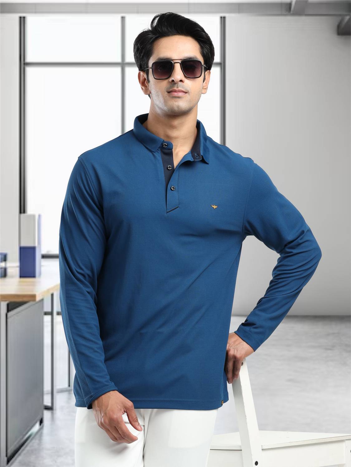 Stellers Men Solid Polo Neck Polyester Dark Blue T-Shirt