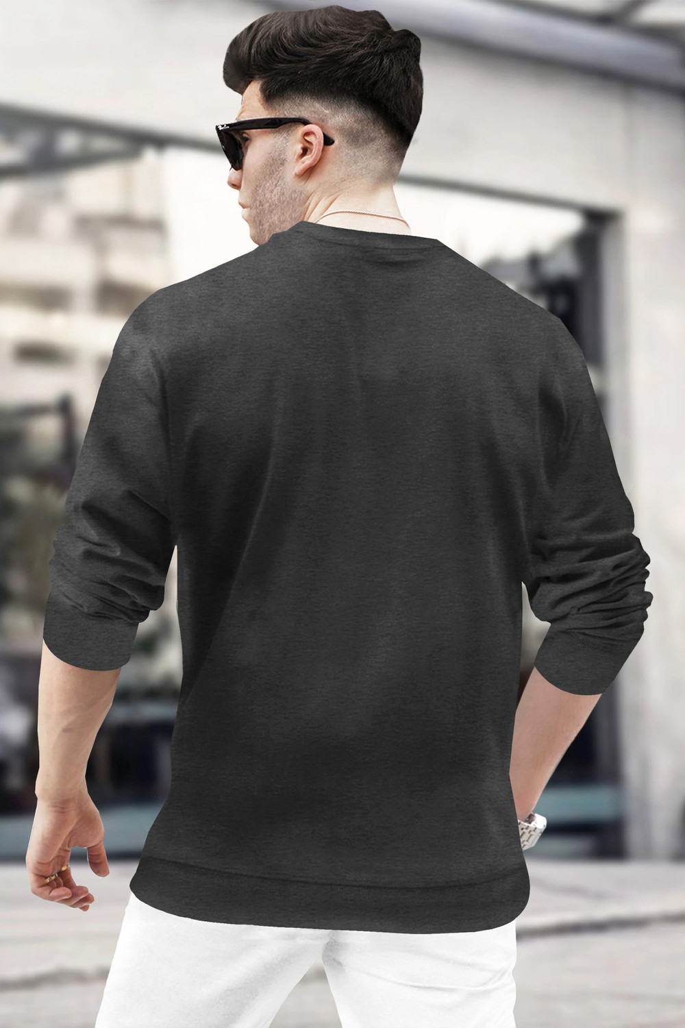 Image of BLIVE Solid Men Round Neck Black T-Shirt