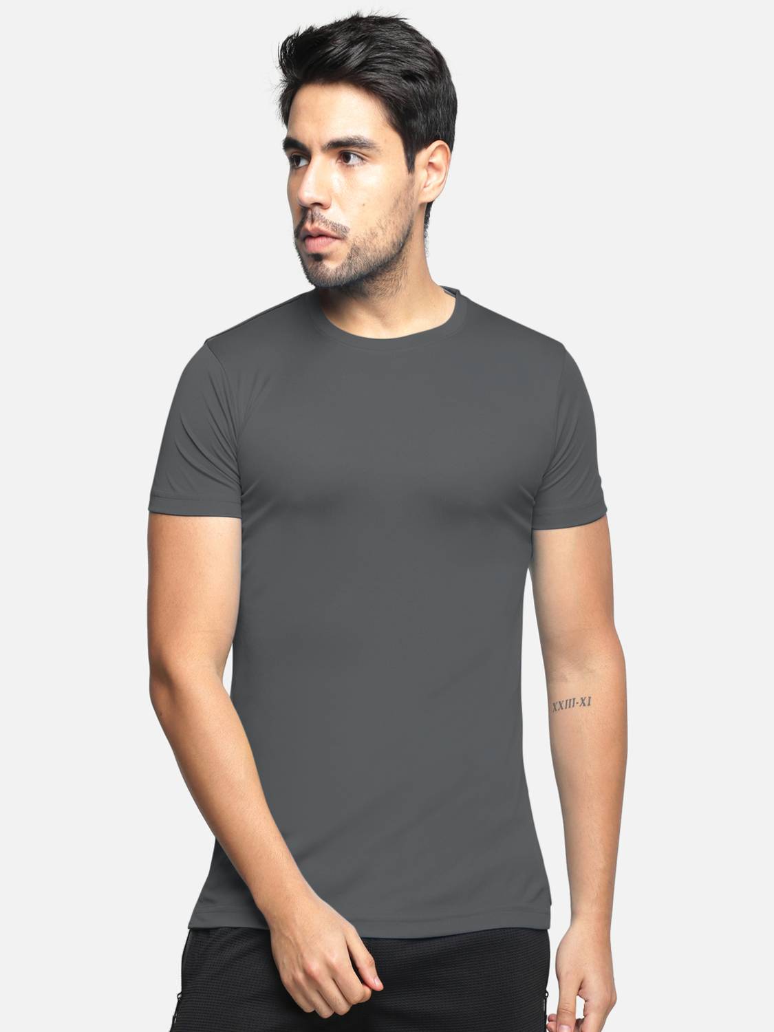 Bullmer Solid Men Round Neck Grey T-Shirt