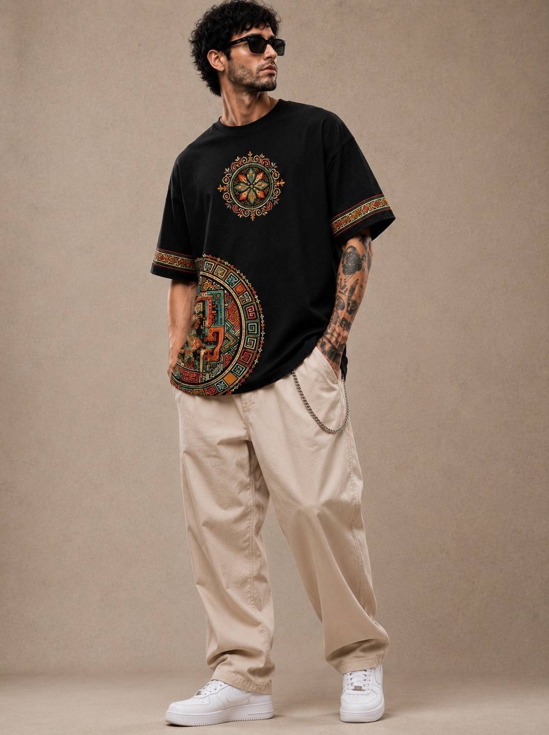Larren Devis Black Round Neck T-Shirt - Image 3