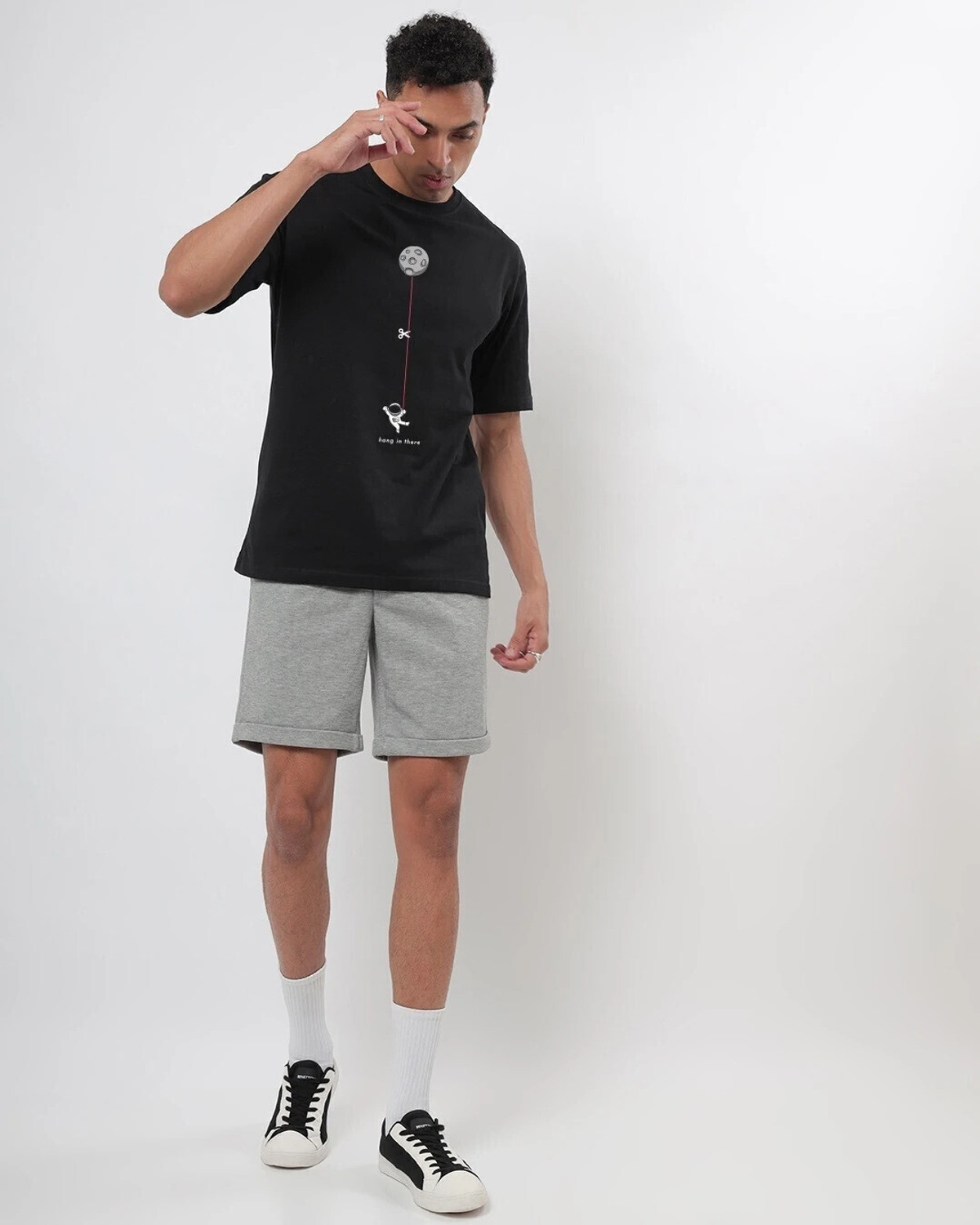 Image of BEWAKOOF Printed Men Round Neck Black T-Shirt