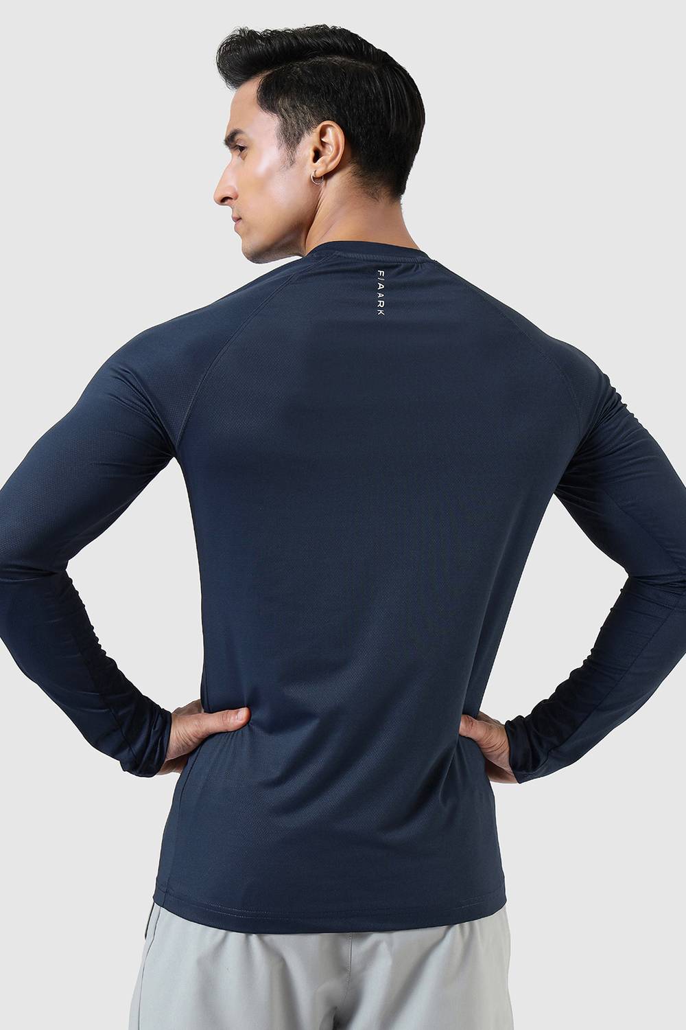FuaarK Solid Men Crew Neck Reversible Blue T-Shirt - Image 2