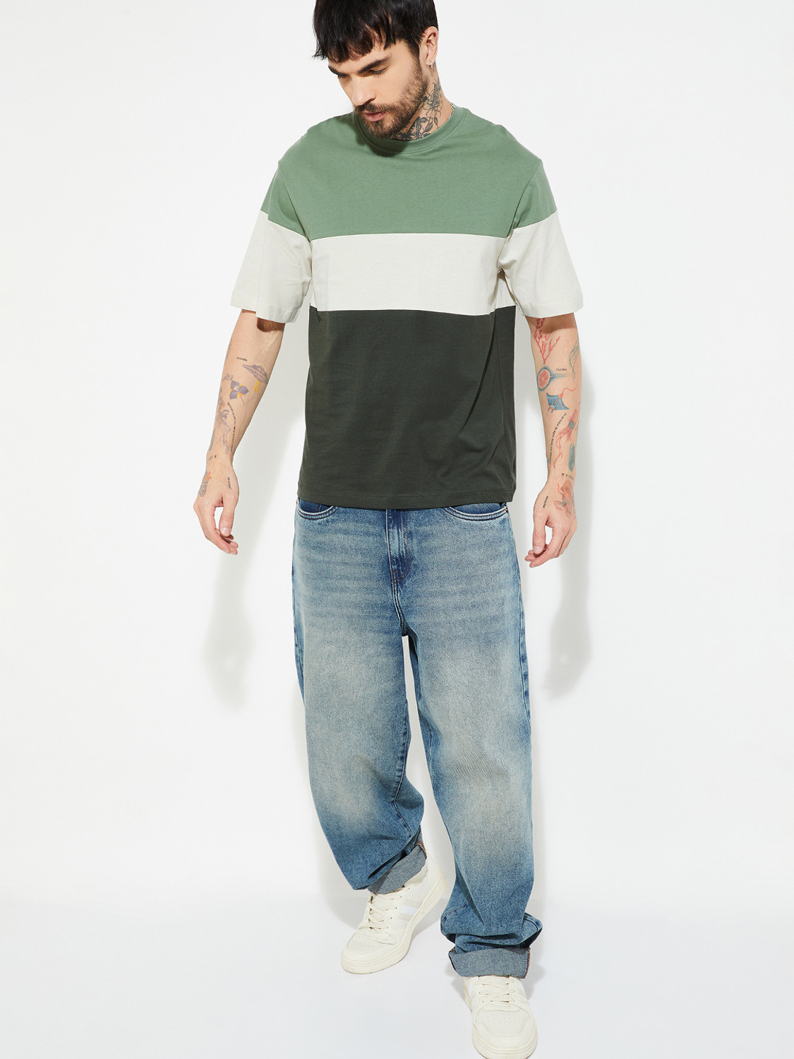 Image of MAX Colorblock Men Round Neck Green T-Shirt