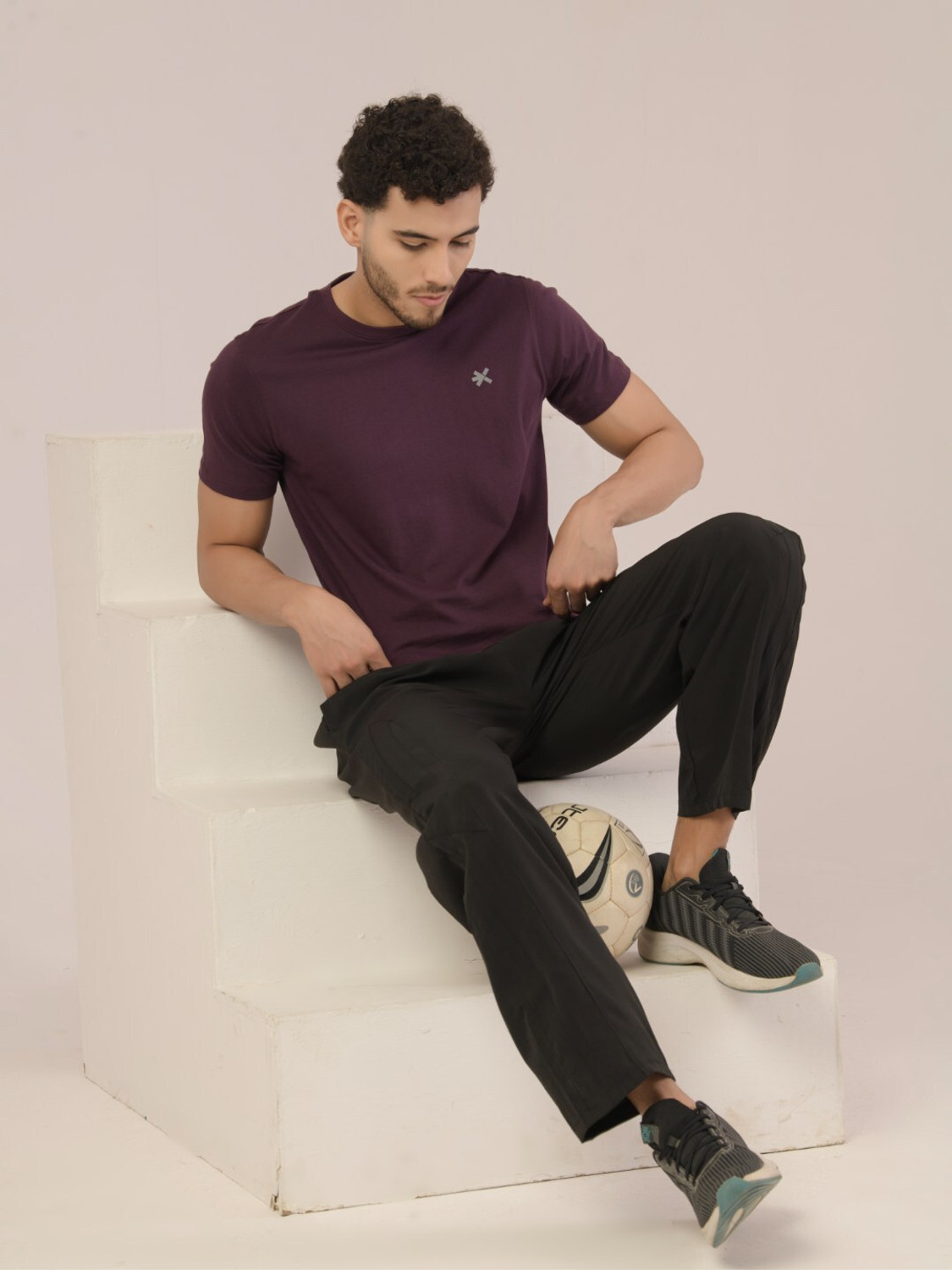 Image of HRX by Hrithik Roshan Solid Men Round Neck Purple T-Shirt