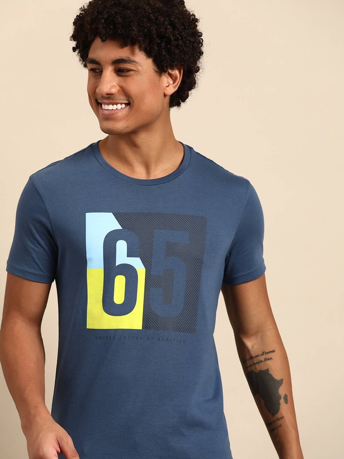 United Colors of Benetton Men Solid Round Neck Cotton Blend Dark