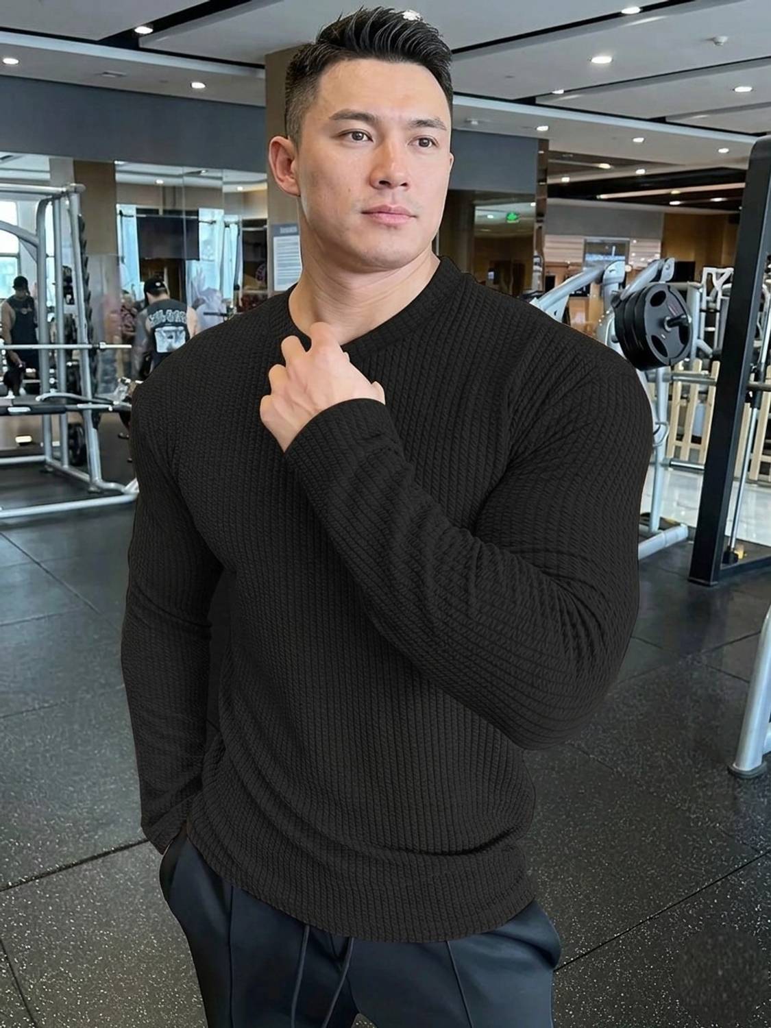 Avictor Self Design Men Round Neck Black T-Shirt