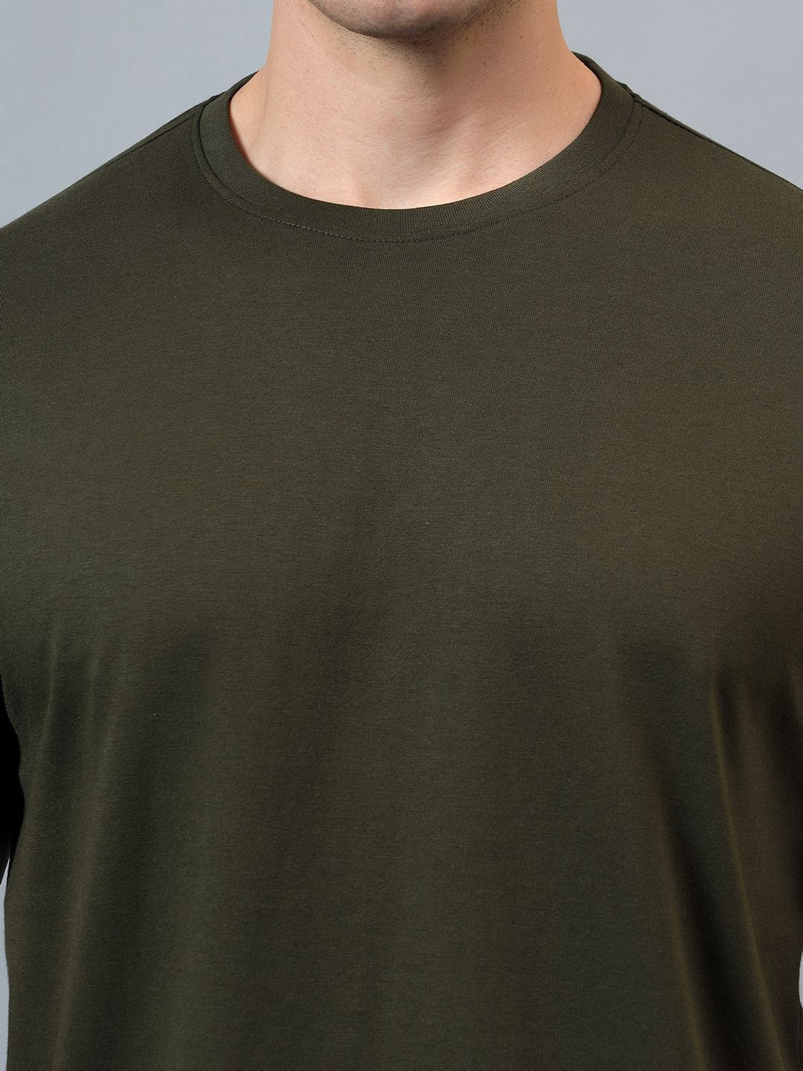 Image of CANTABIL Solid Men Round Neck Green T-Shirt