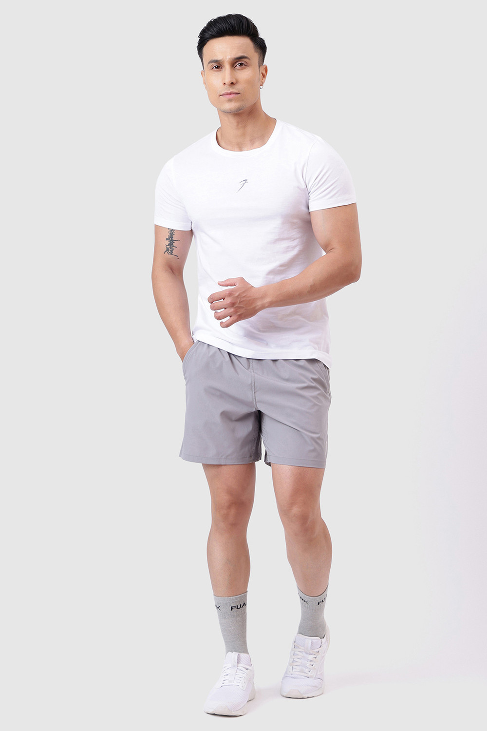 Image of FuaarK Solid Men Round Neck White T-Shirt