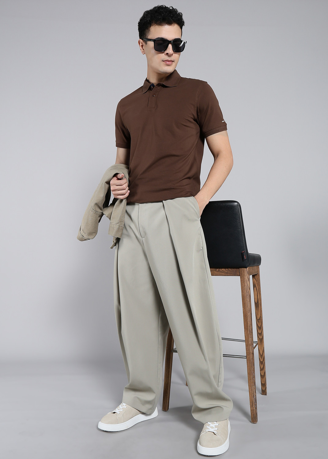Image of VAN HEUSEN SPORT Men Solid Polo Neck Cotton Blend Brown T-Shirt