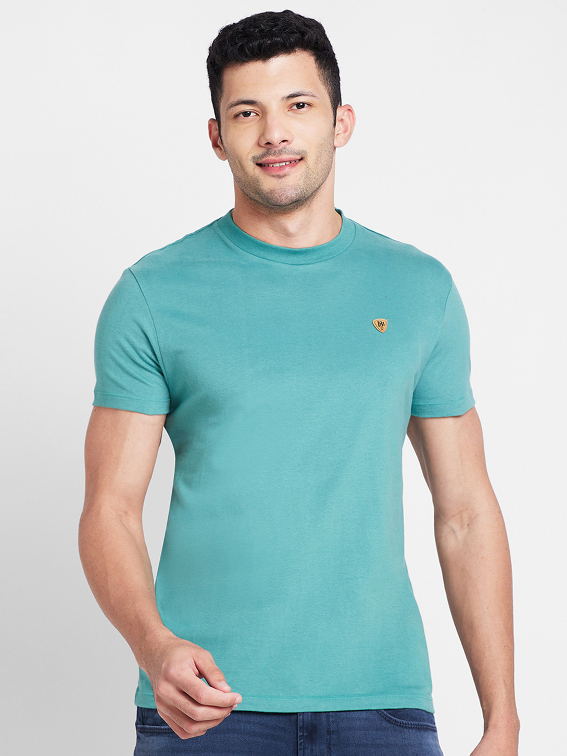 Image of BEING HUMAN Solid Men Round Neck Green T-Shirt