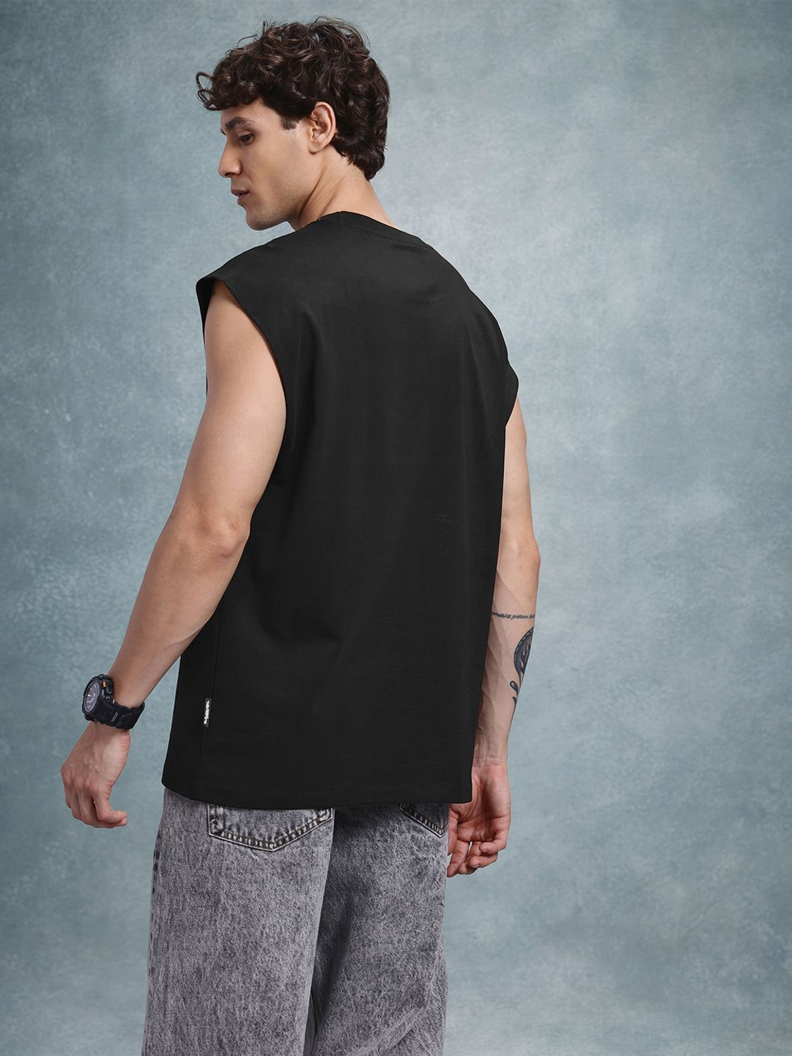 Image of Roadster Solid Men Round Neck Black T-Shirt