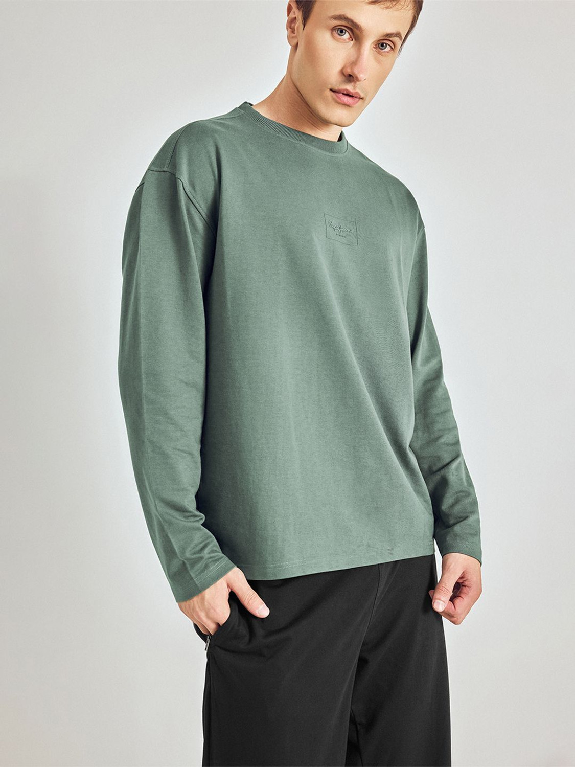 Image of Pepe Jeans Solid Men Round Neck Green T-Shirt