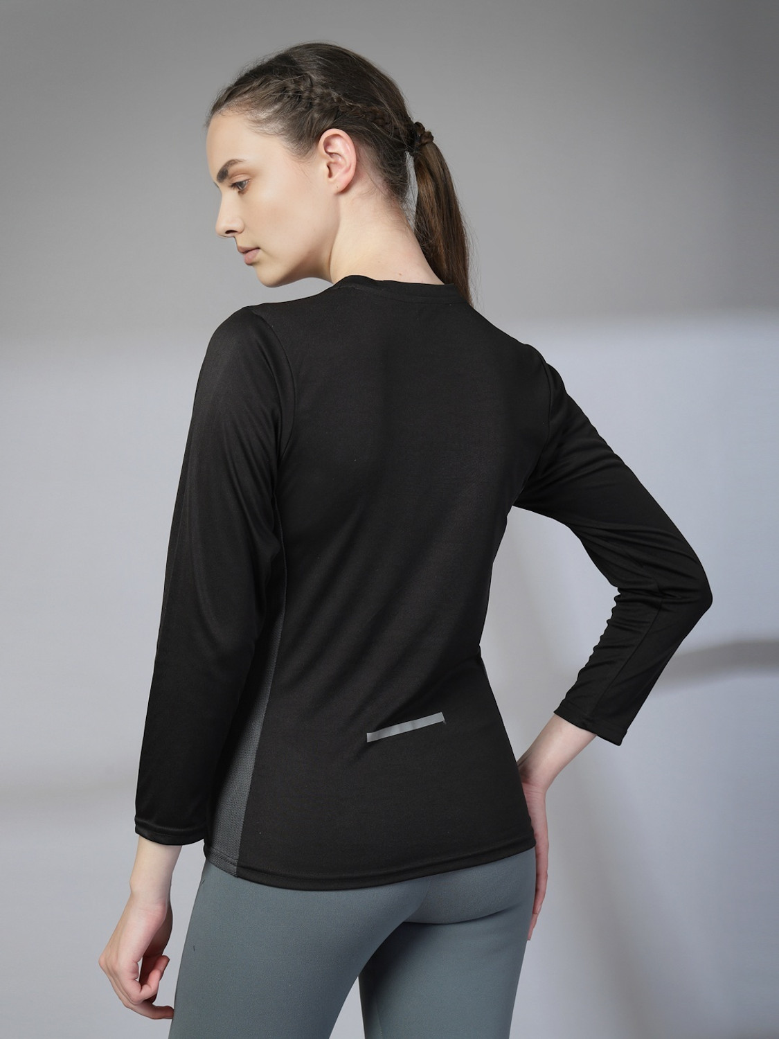 Image of CHKOKKO Solid Women Round Neck Black T-Shirt