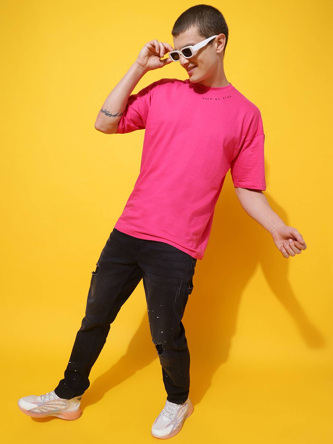 Belliskey Printed Men Round Neck Pink T-Shirt