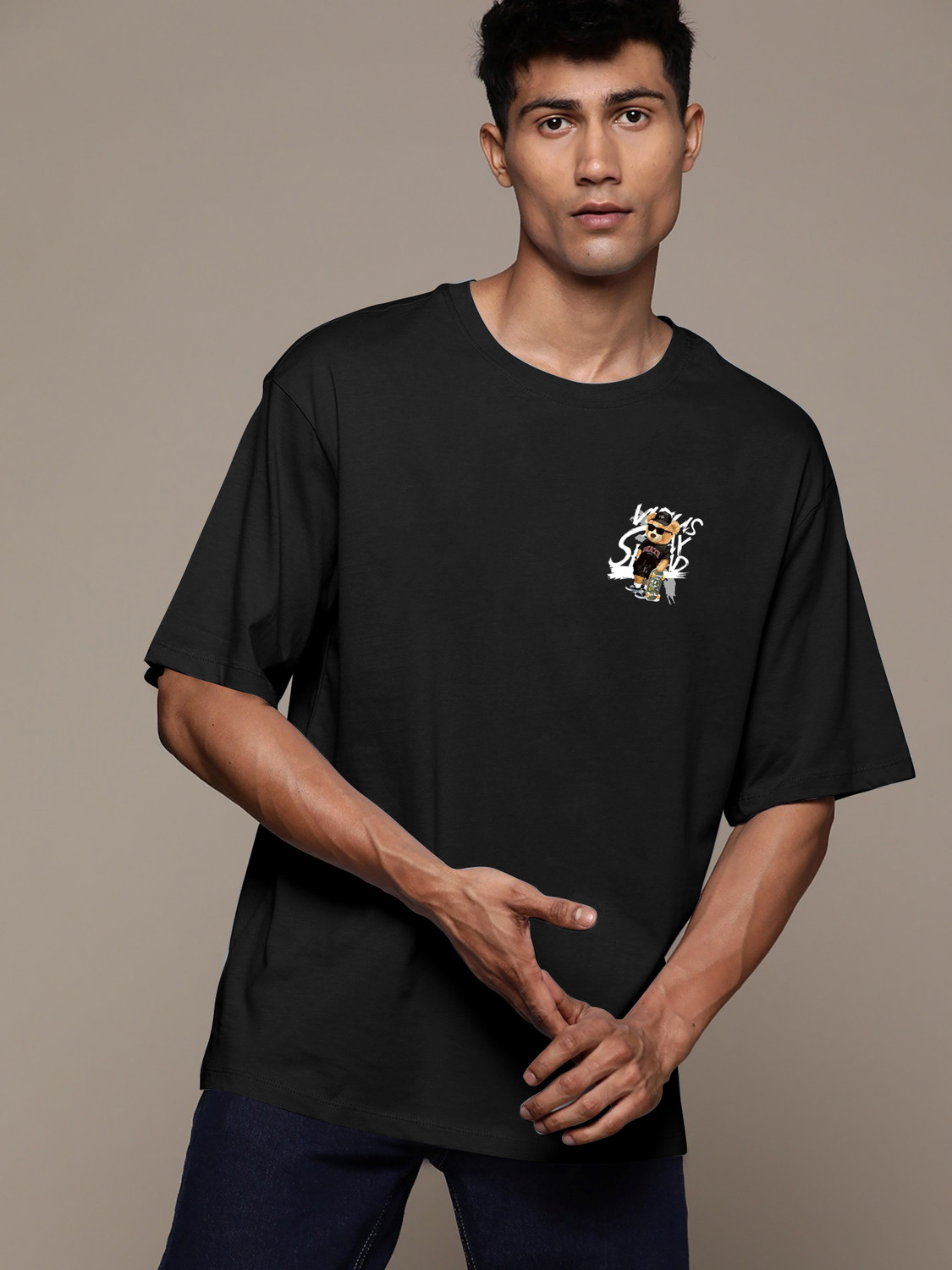 Image of Heartees Cartoon Men Round Neck Black T-Shirt