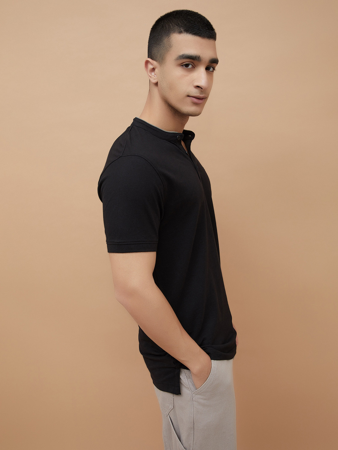 Image of Fame Forever by Lifestyle Solid Men Mandarin Collar Black T-Shirt