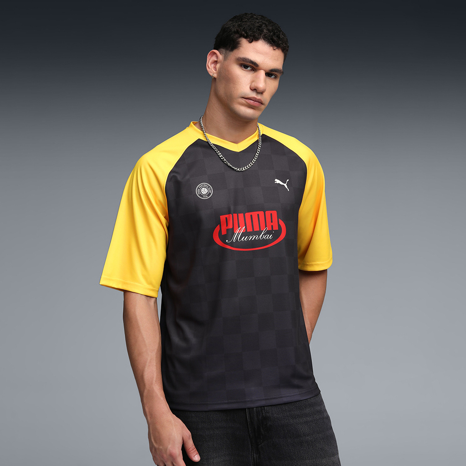 Image of PUMA Colorblock Men V Neck Black T-Shirt