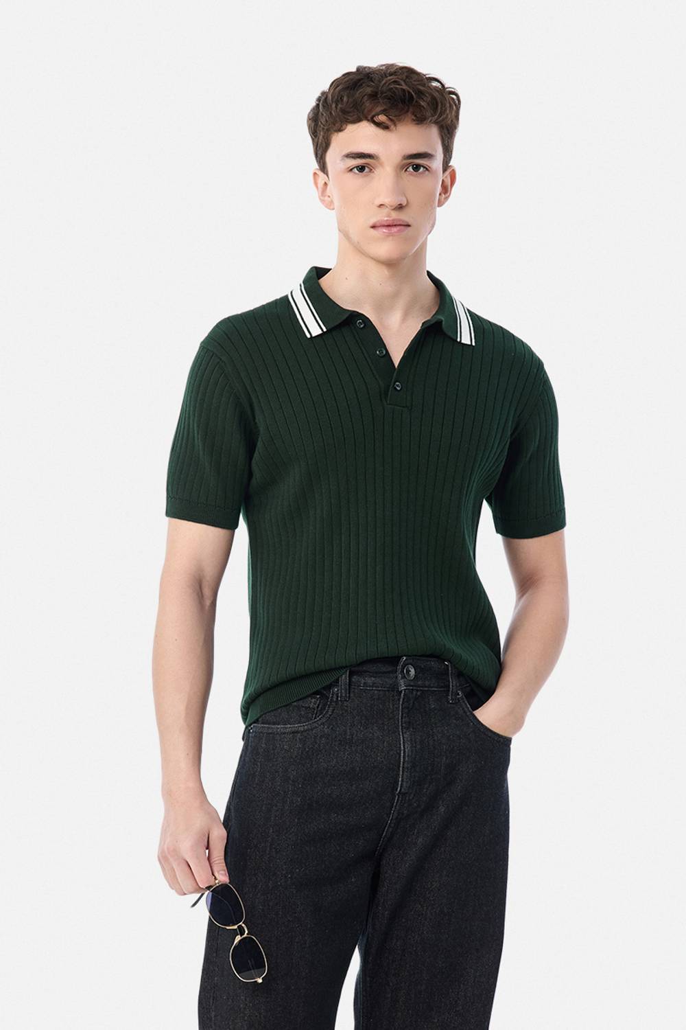 Men Solid Polo Neck Pure Cotton Green T-Shirt - Image 1