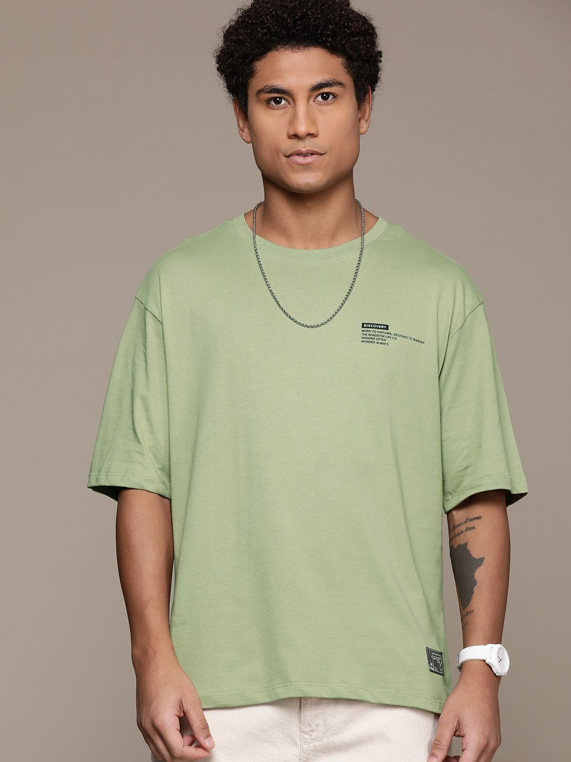 Image of Roadster Solid Men Round Neck Green T-Shirt