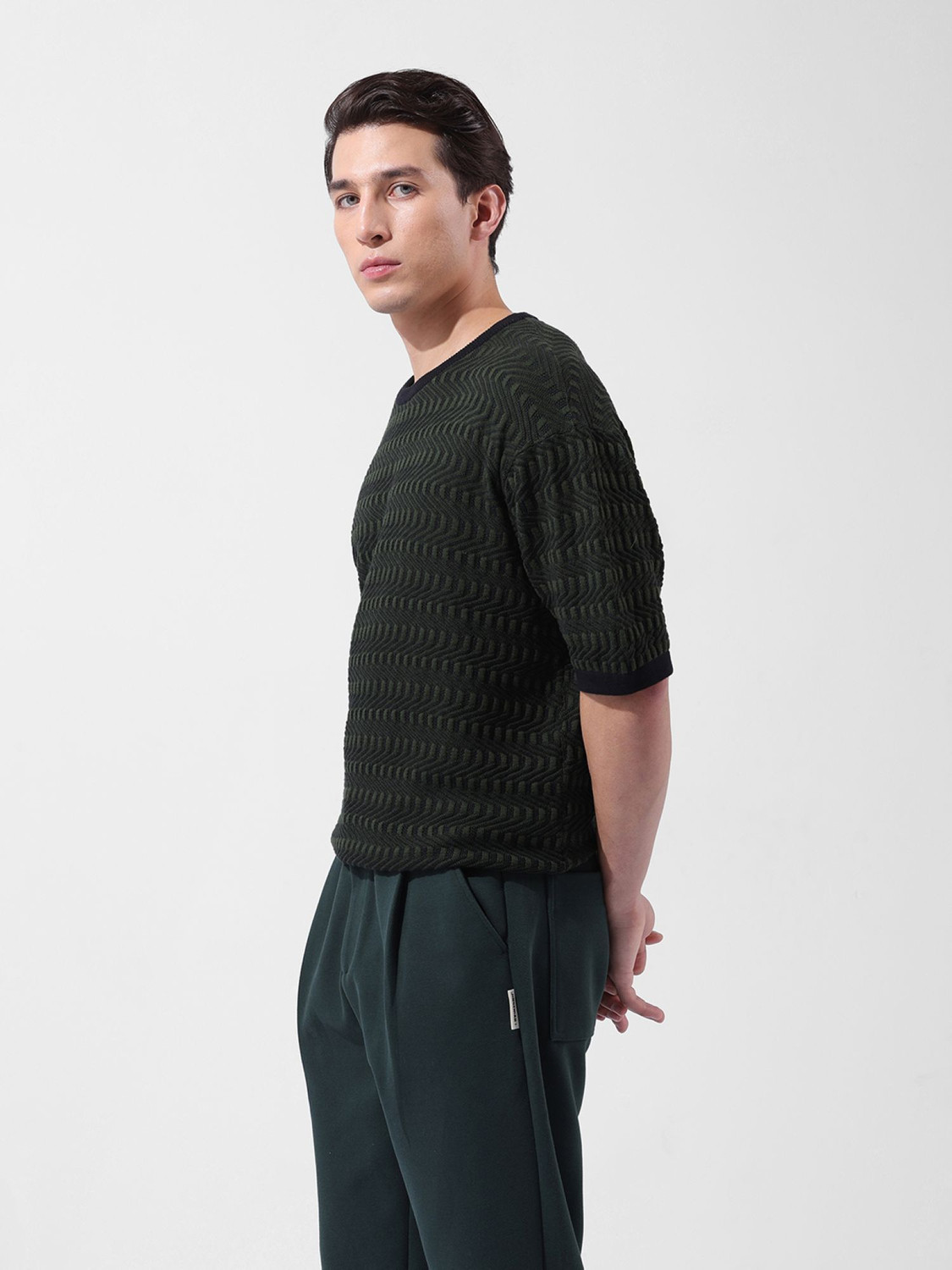 Image of The Indian Garage Co. Solid Men Round Neck Green T-Shirt