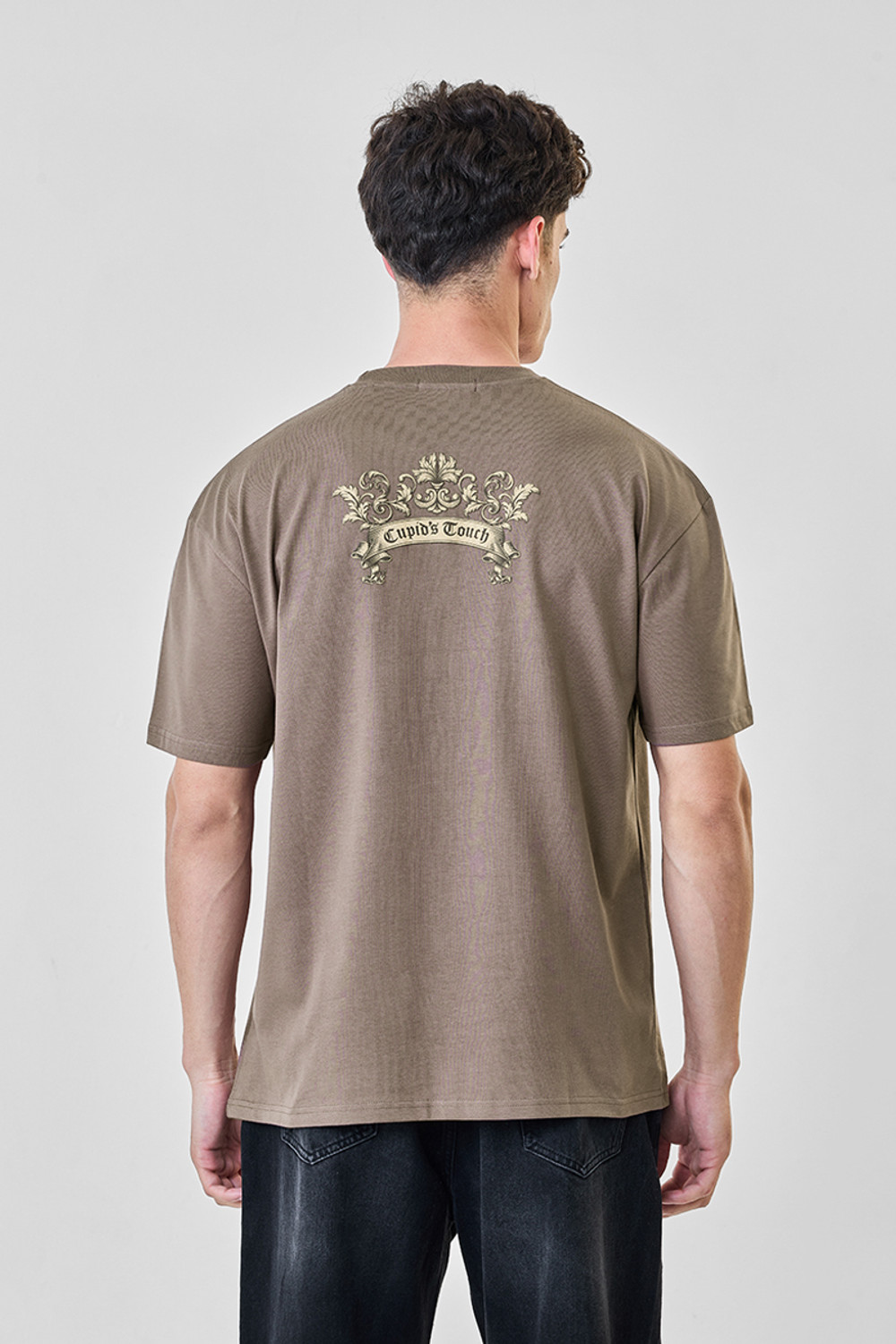 Image of Snitch Graphic Print Men Crew Neck Brown T-Shirt