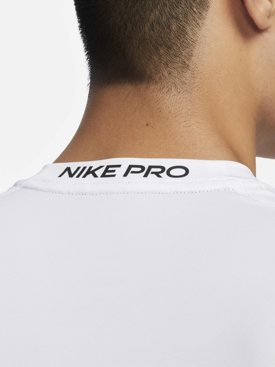 Image of NIKE Solid Men Round Neck White T-Shirt