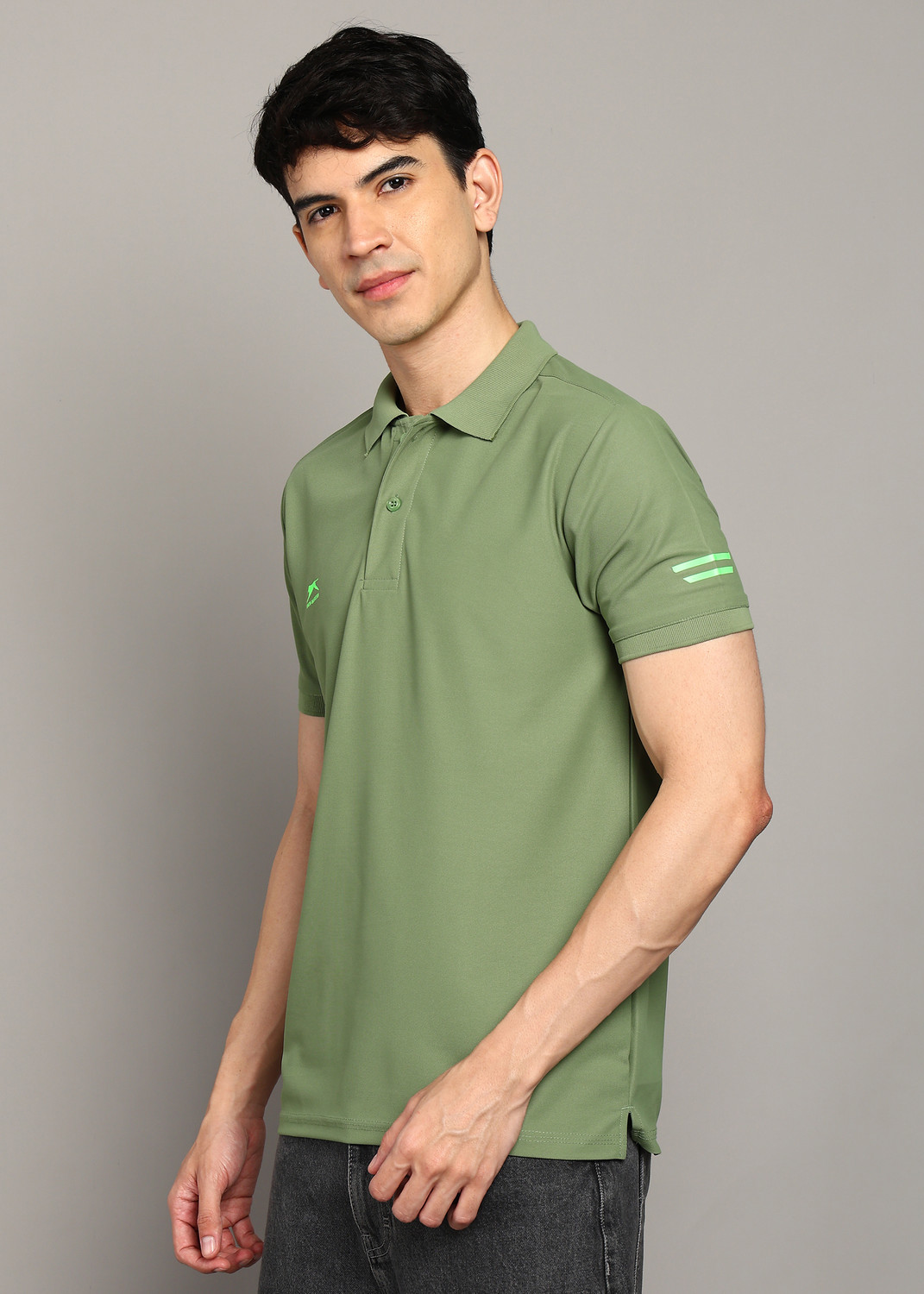 Image of Shiv Naresh Solid Men Polo Neck Green T-Shirt