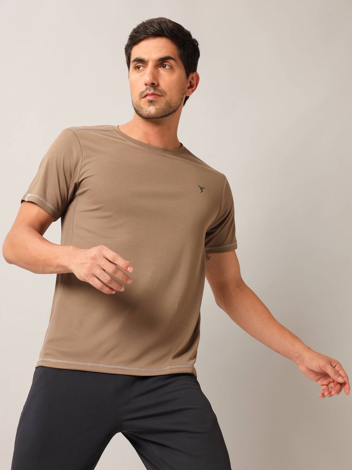 TECHNOSPORT Men Solid Round Neck Polyester Brown T-Shirt