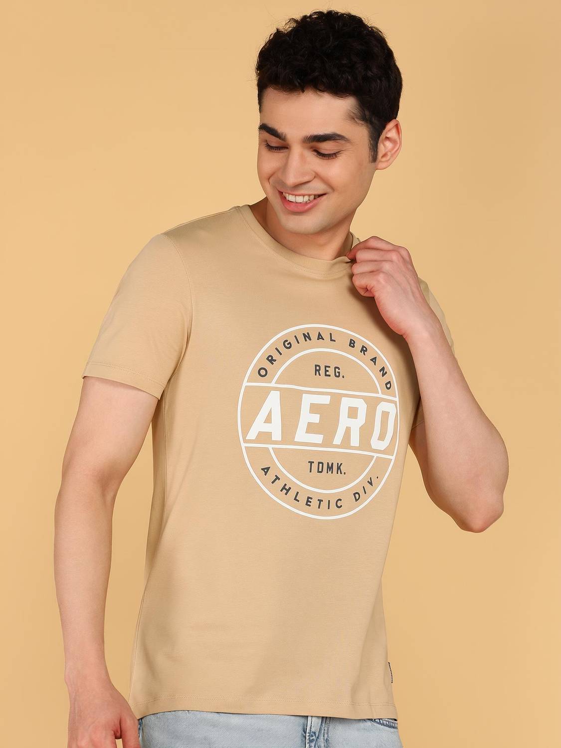 AEROPOSTALE Typography Men Round Neck Beige T-Shirt