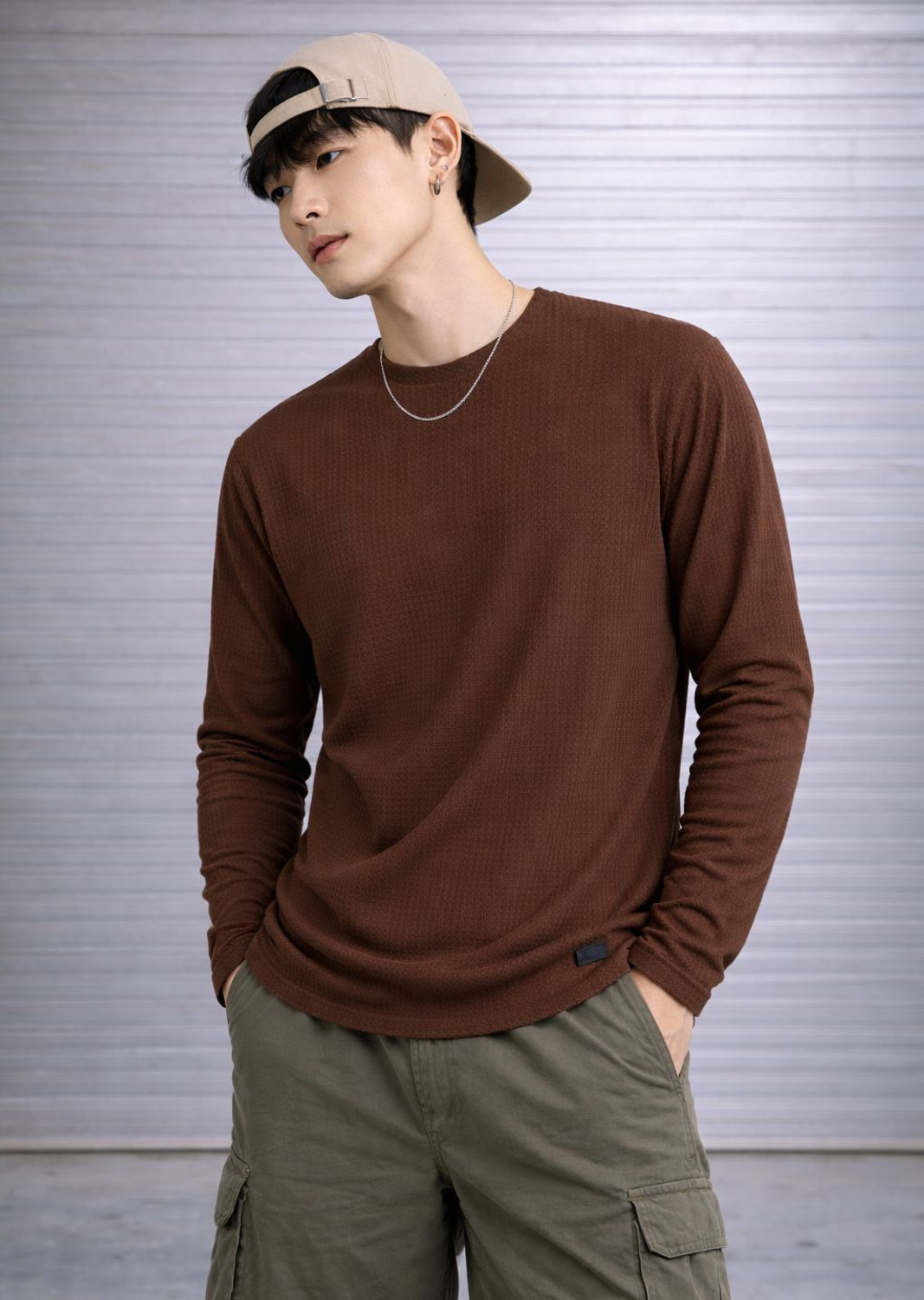 Image of KAJARU TEES Solid Men Round Neck Brown T-Shirt