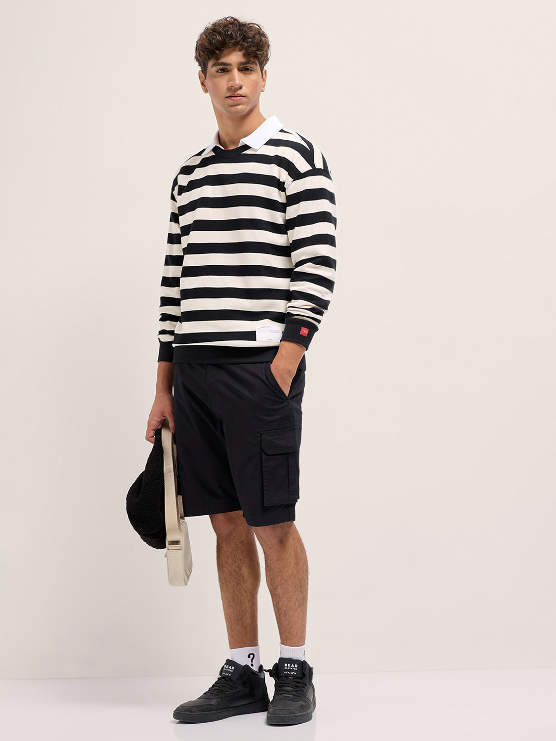 Image of THE BEAR HOUSE Striped Men Crew Neck Black T-Shirt