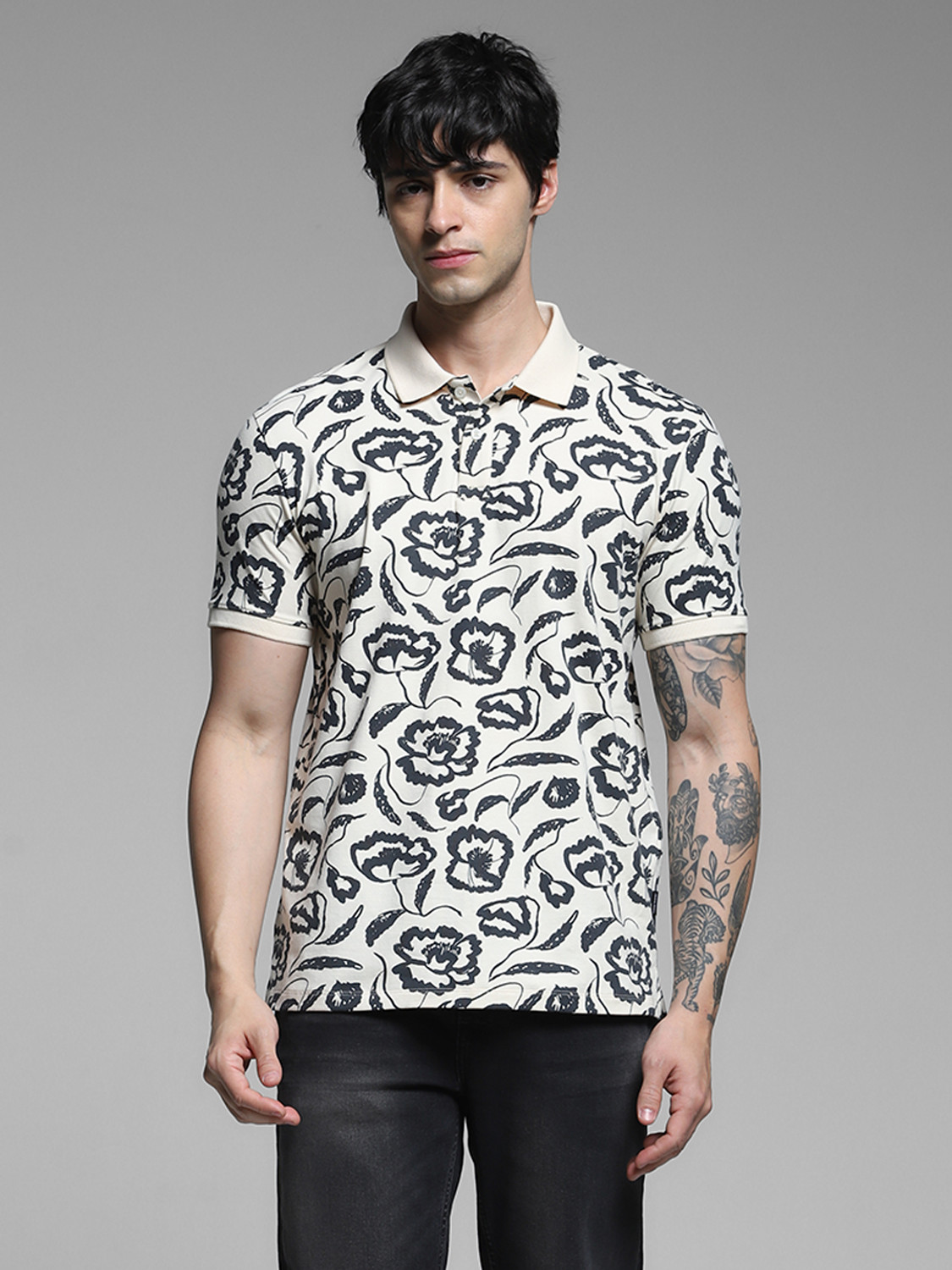 Image of JACK & JONES Solid Men Polo Neck White T-Shirt