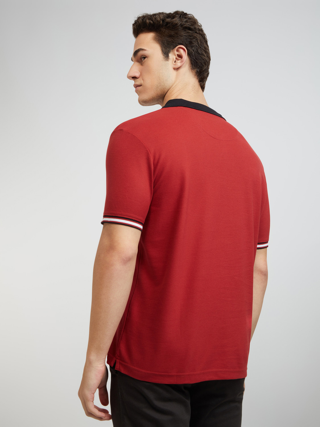 Image of PARK AVENUE Men Solid Polo Neck Cotton Blend Red T-Shirt