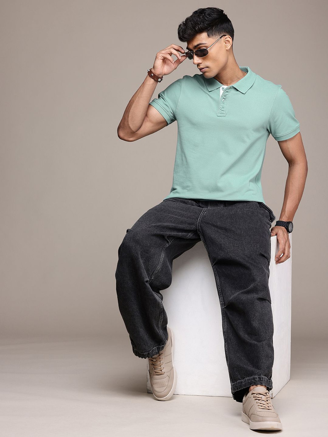 Image of Roadster Solid Men Polo Neck Green T-Shirt