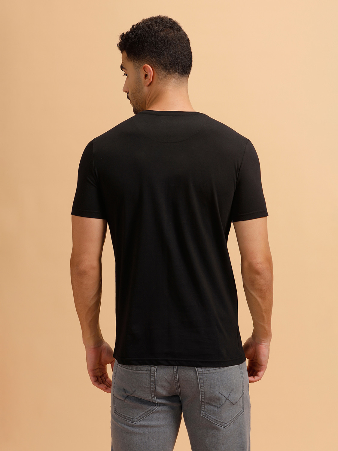 Image of WROGN Solid Men Round Neck Black T-Shirt