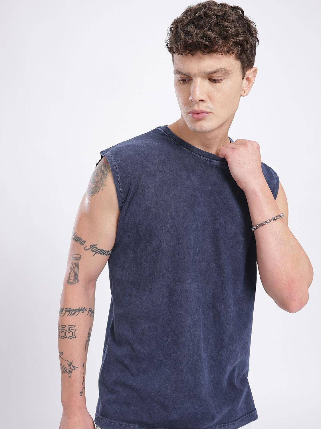 Image of Glitchez Solid Men Round Neck Blue T-Shirt