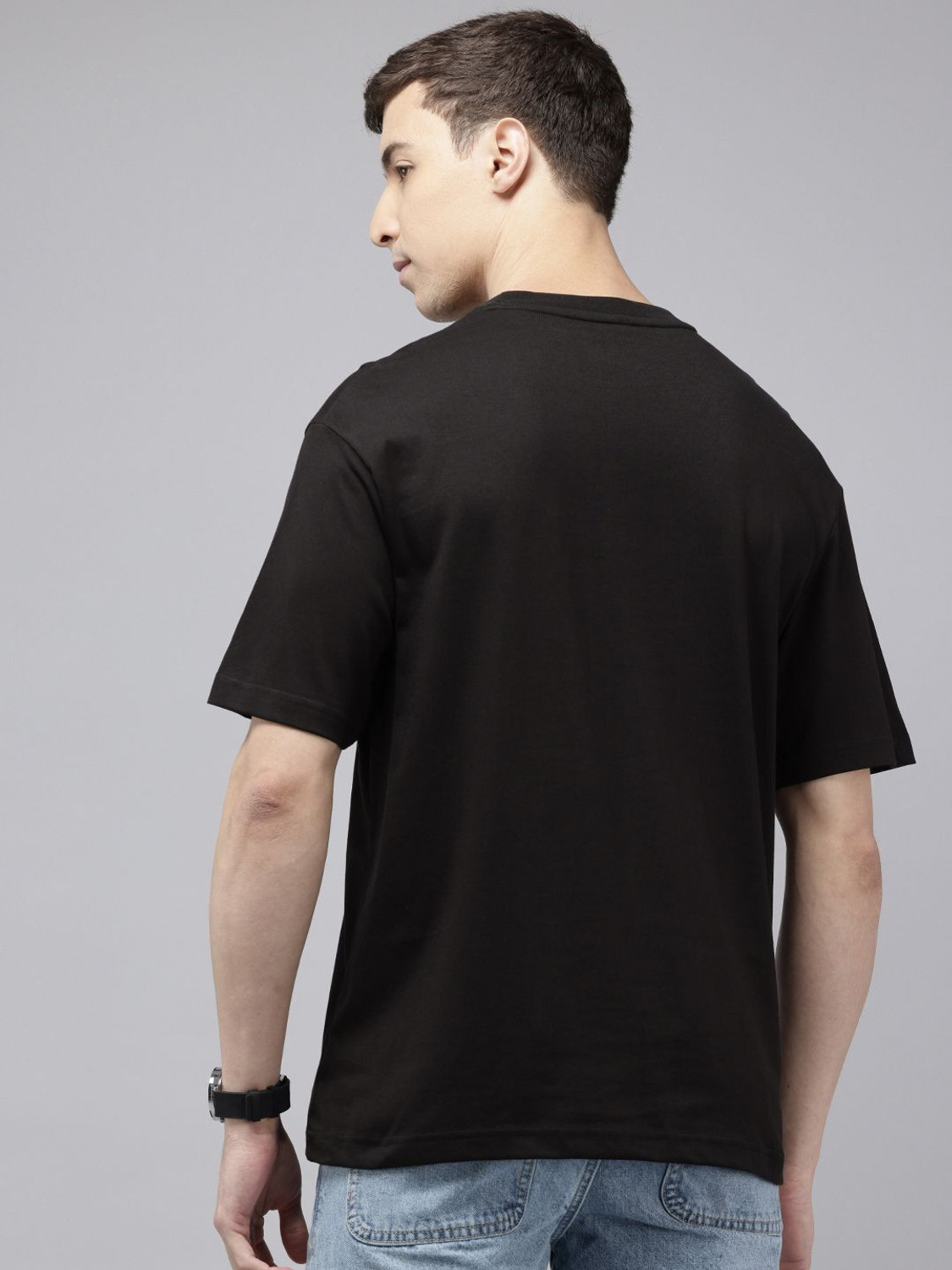 Image of Spykar Solid Men Round Neck Black T-Shirt
