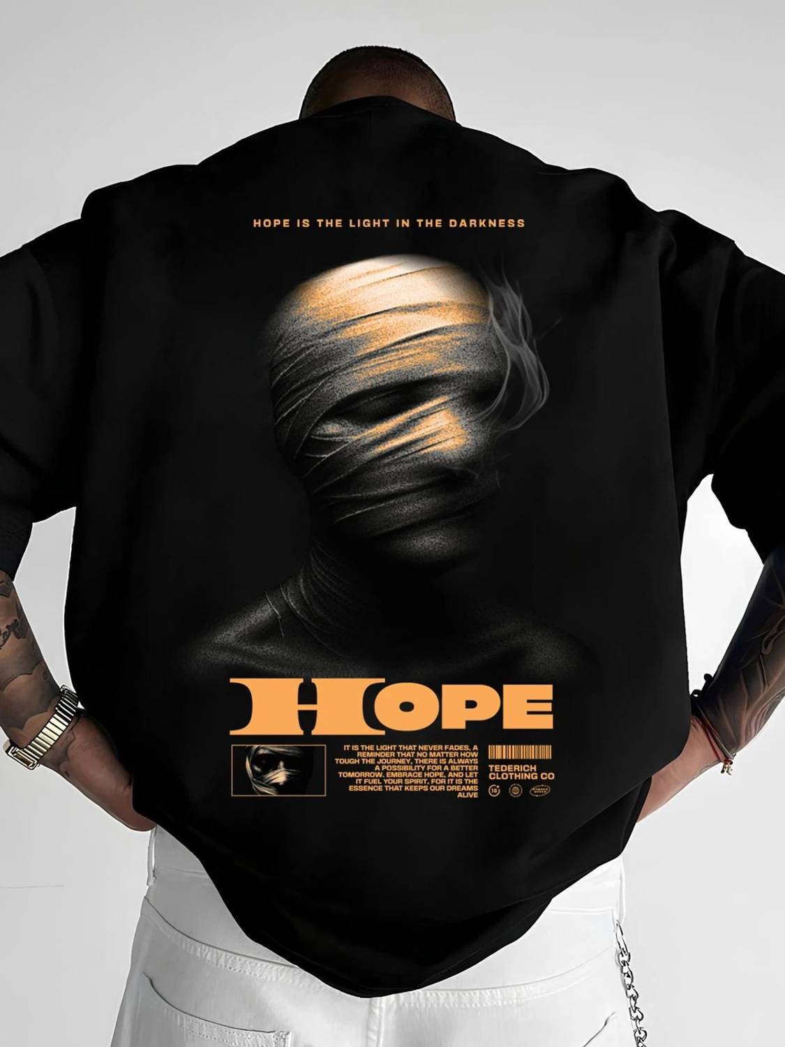annnackel Men Black Cotton Blend T-Shirt - Image 1