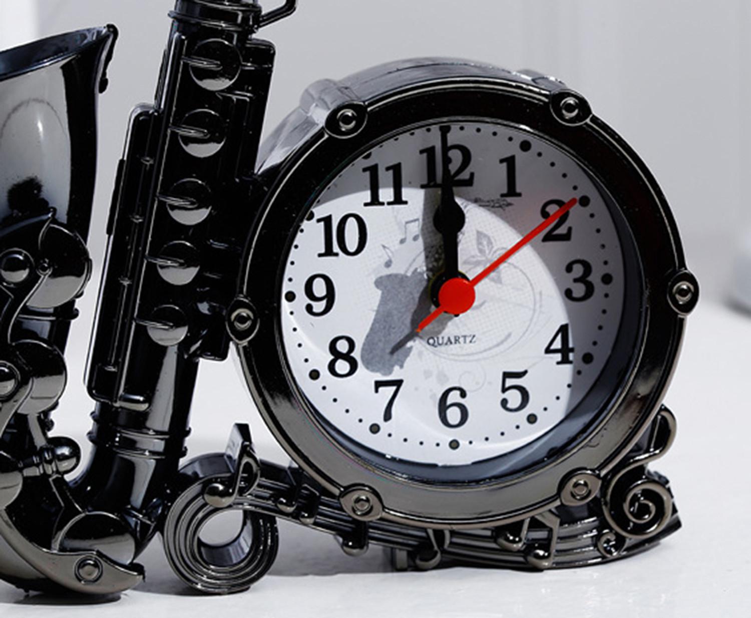 Image of KIRTORASU Analog Silver Clock