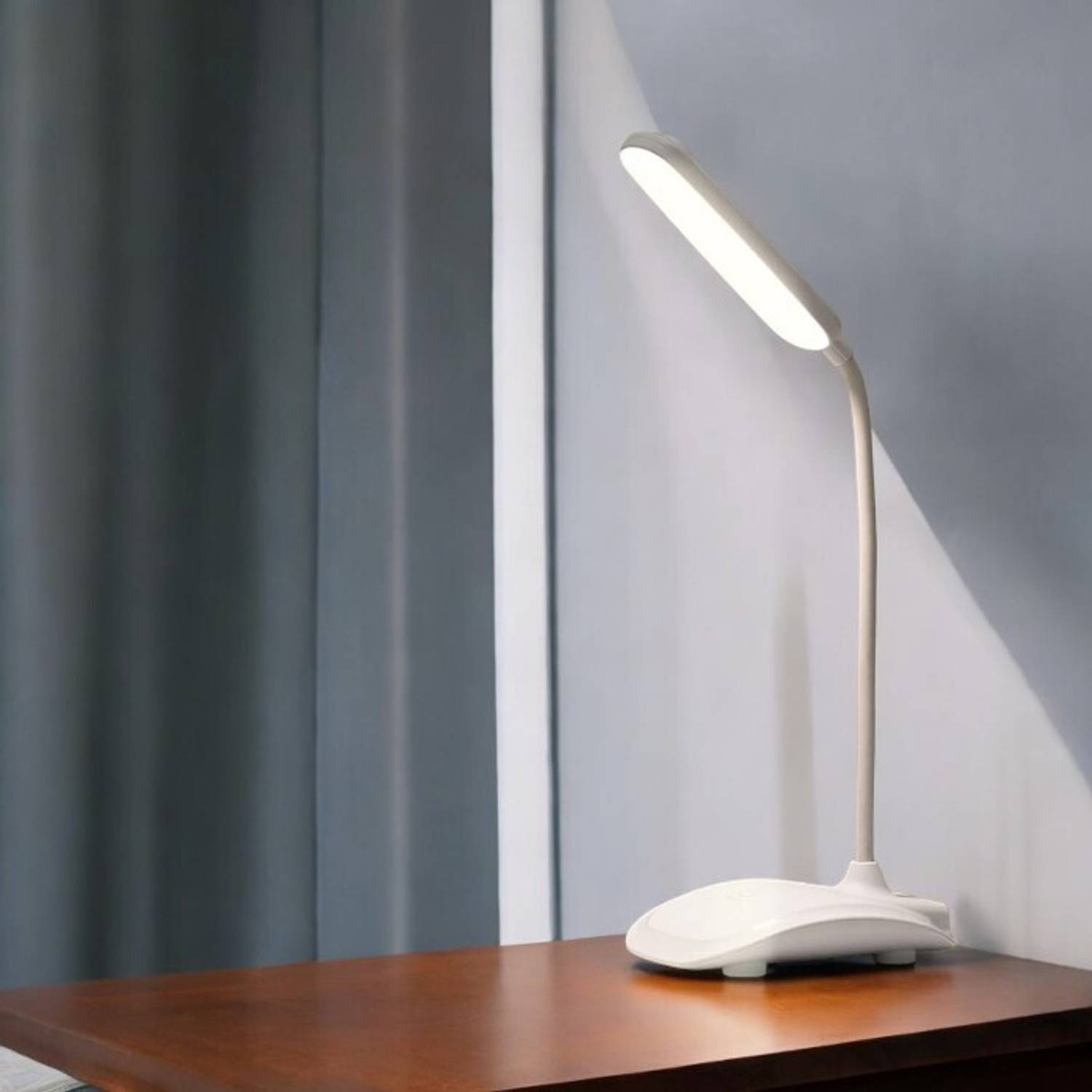 AJ HUB Study LED Touch On/Off Switch Student Study Table Lamps138 Table Lamp