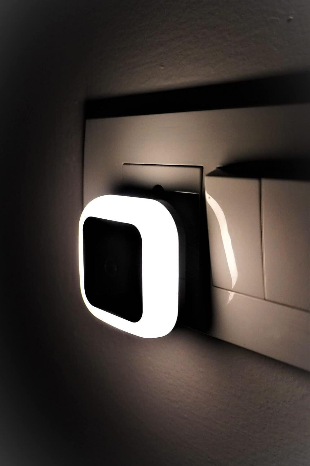 Image of hoard 0.5W Led Plug in Smart Night Lamp with Automatic Sensor - (Warm White) Night Lamp