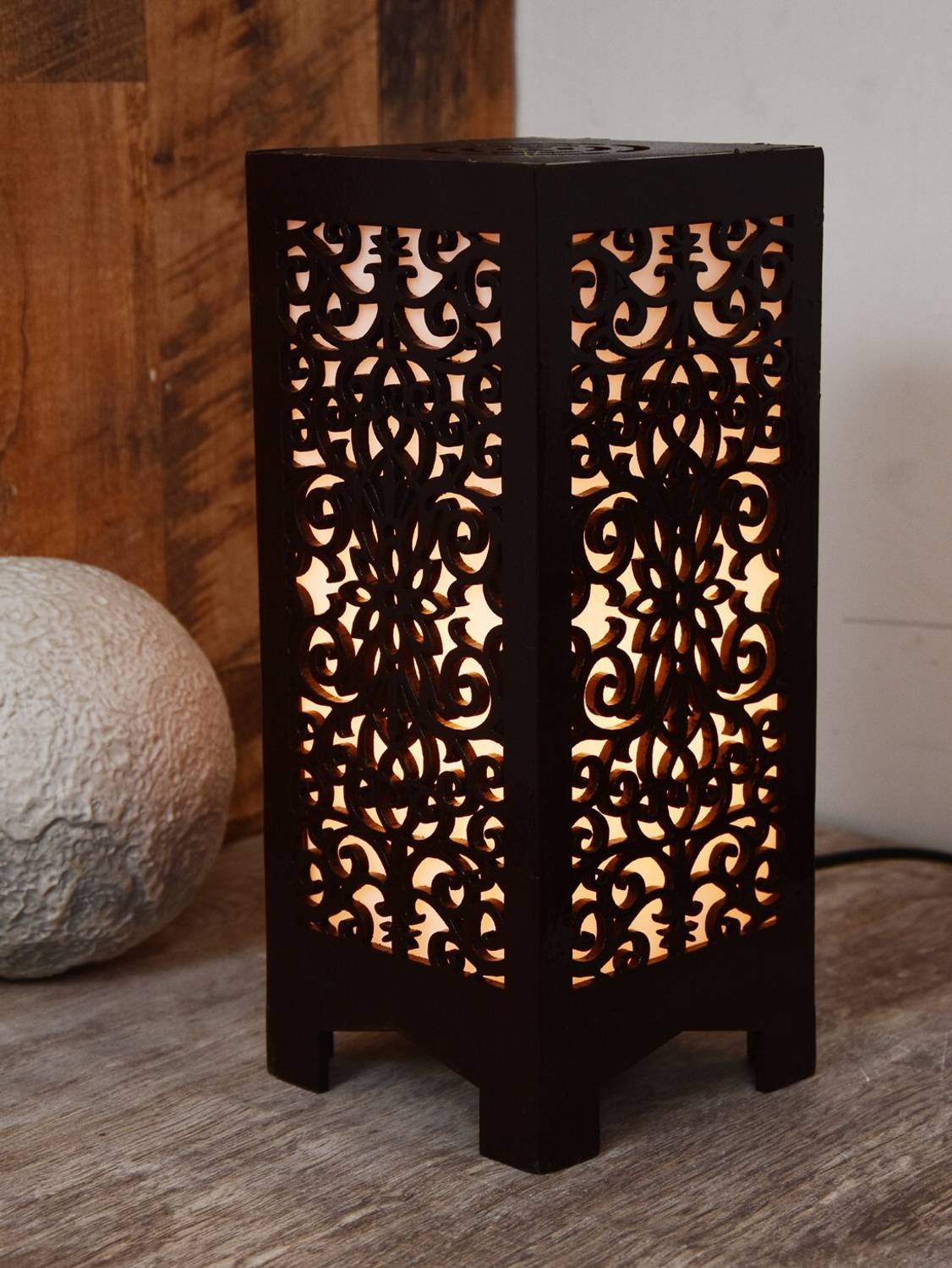Gojeeva Wooden Carved Premium Table Lamp for Home, Bedroom, Livin