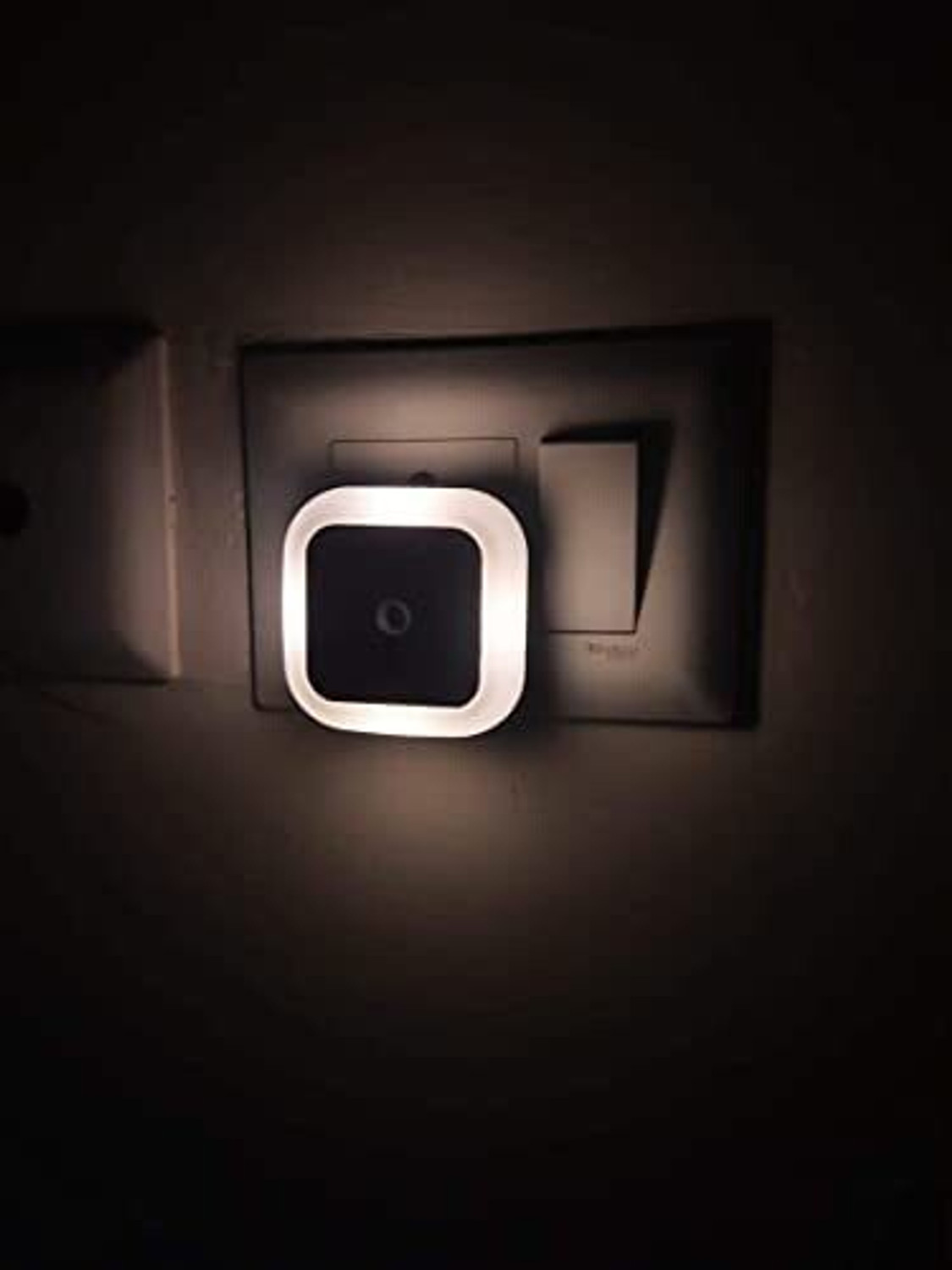 Image of hoard 0.5W Led Plug in Smart Night Lamp with Automatic Sensor - (Warm White) Night Lamp