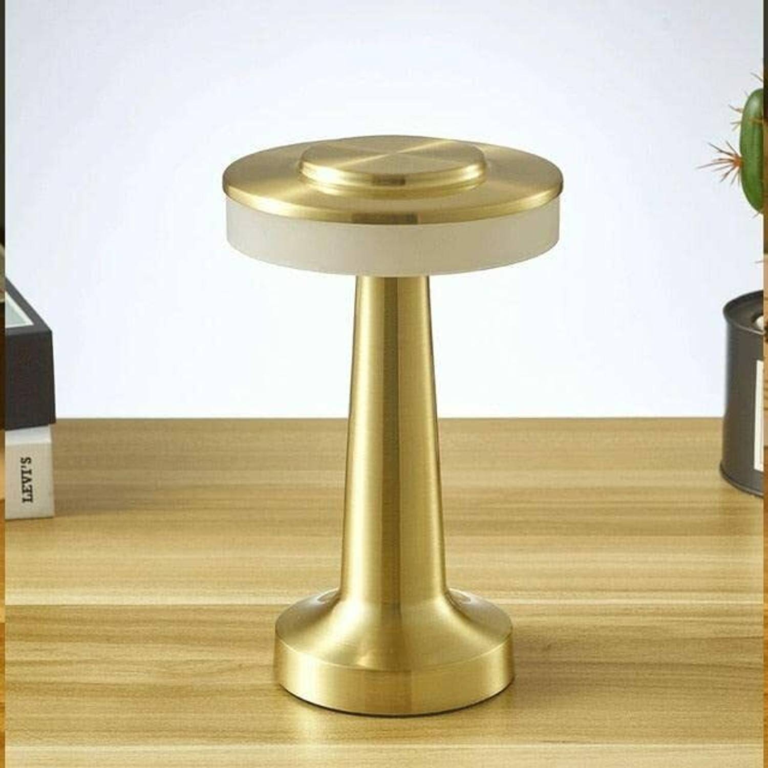 QAWACHH Metal Table Lamp, Rechargeable Brightness Night Light Des
