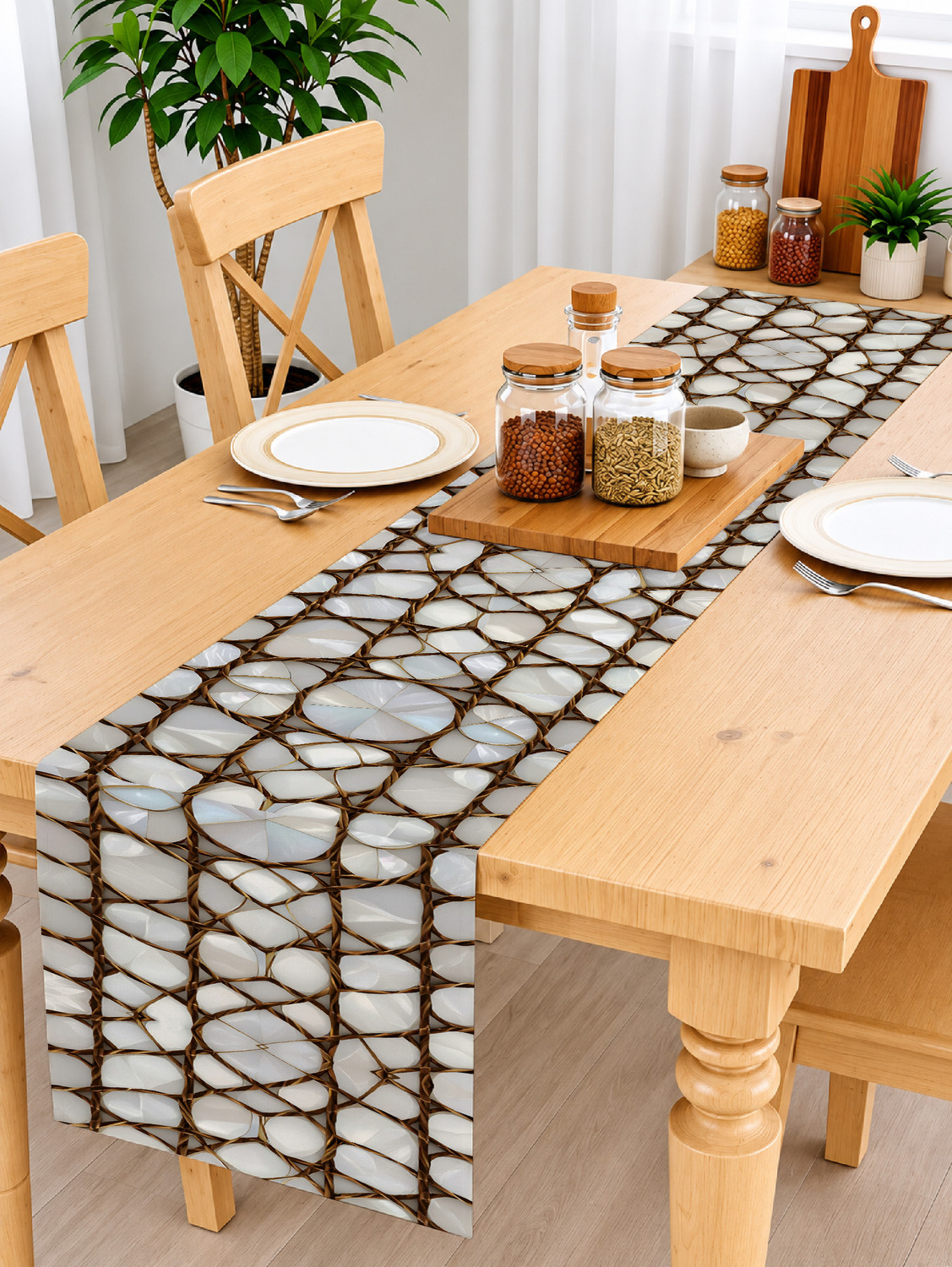 Image of HOLLYWOOD STYLES White 182 cm Table Runner